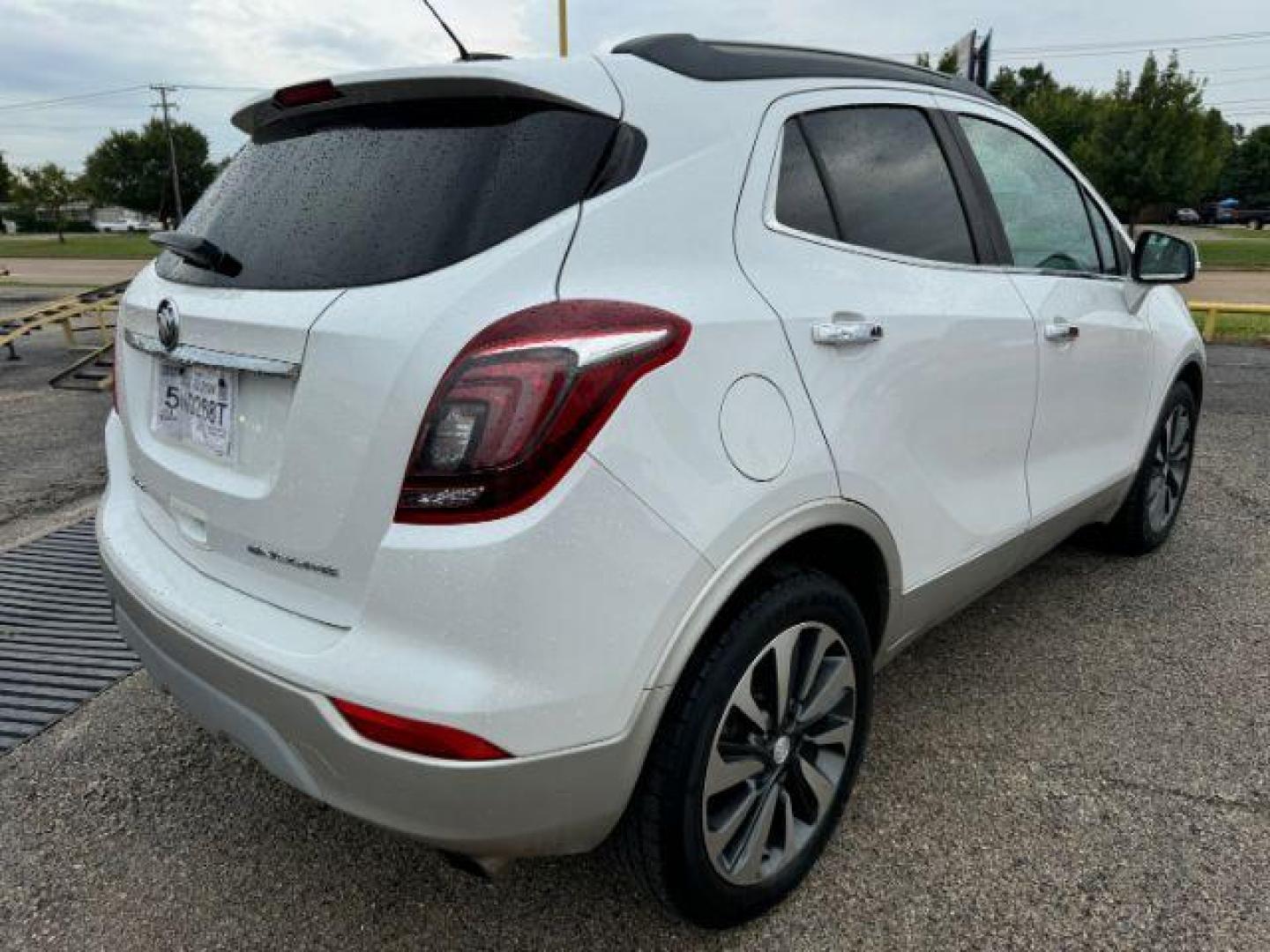 2018 WHITE Buick Encore Preferred II FWD (KL4CJBSM3JB) with an 1.4L L4 DOHC 16V TURBO engine, 6-Speed Automatic transmission, located at 2715 W Pioneer Pkwy, Arlington, TX, 76013, (817) 265-9009, 32.710262, -97.153236 - Photo#6