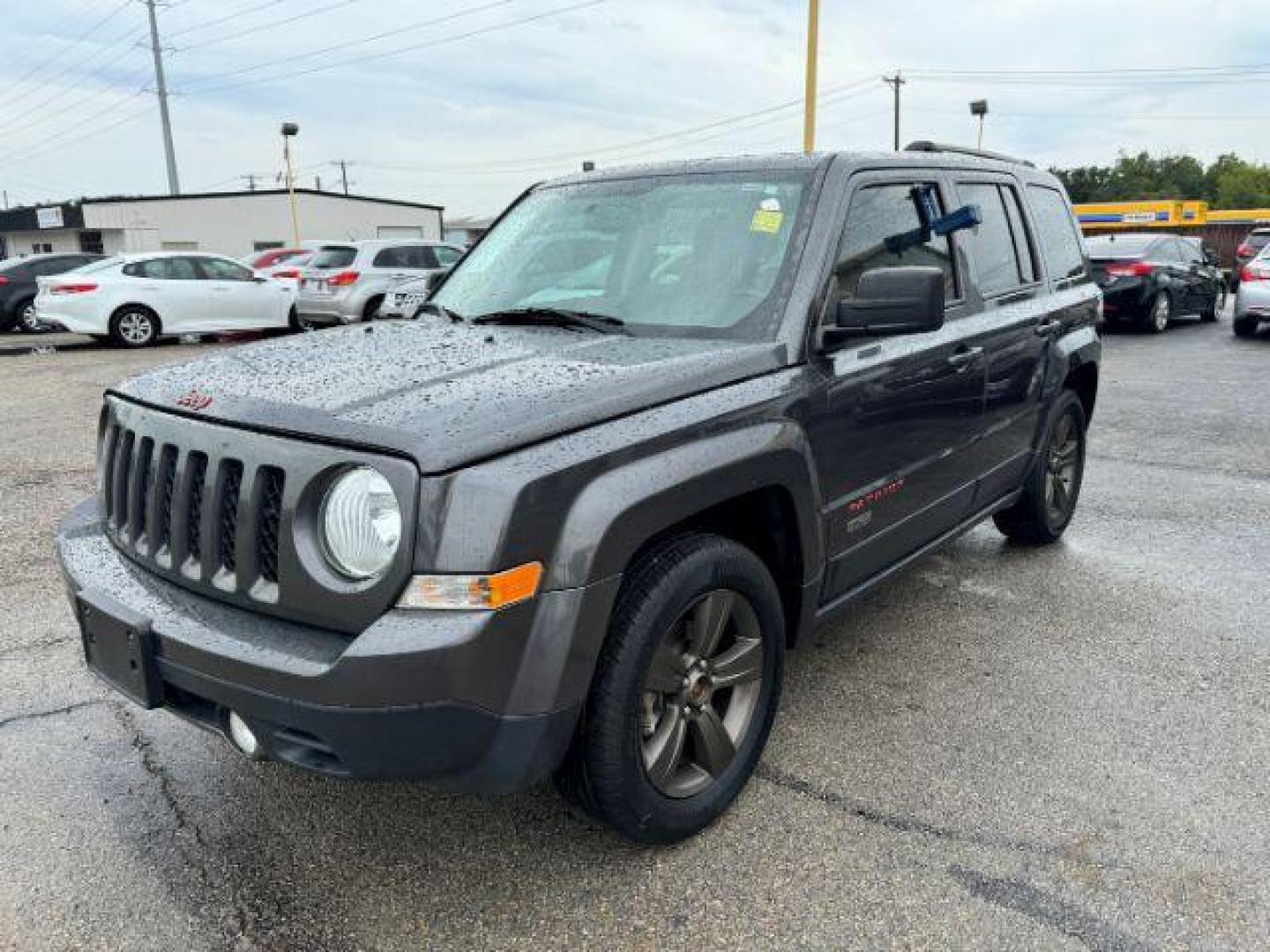 2017 GRAY Jeep Patriot Sport 2WD (1C4NJPBB7HD) with an 2.4L L4 DOHC 16V engine, located at 2715 W Pioneer Pkwy, Arlington, TX, 76013, (817) 265-9009, 32.710262, -97.153236 - Photo#3
