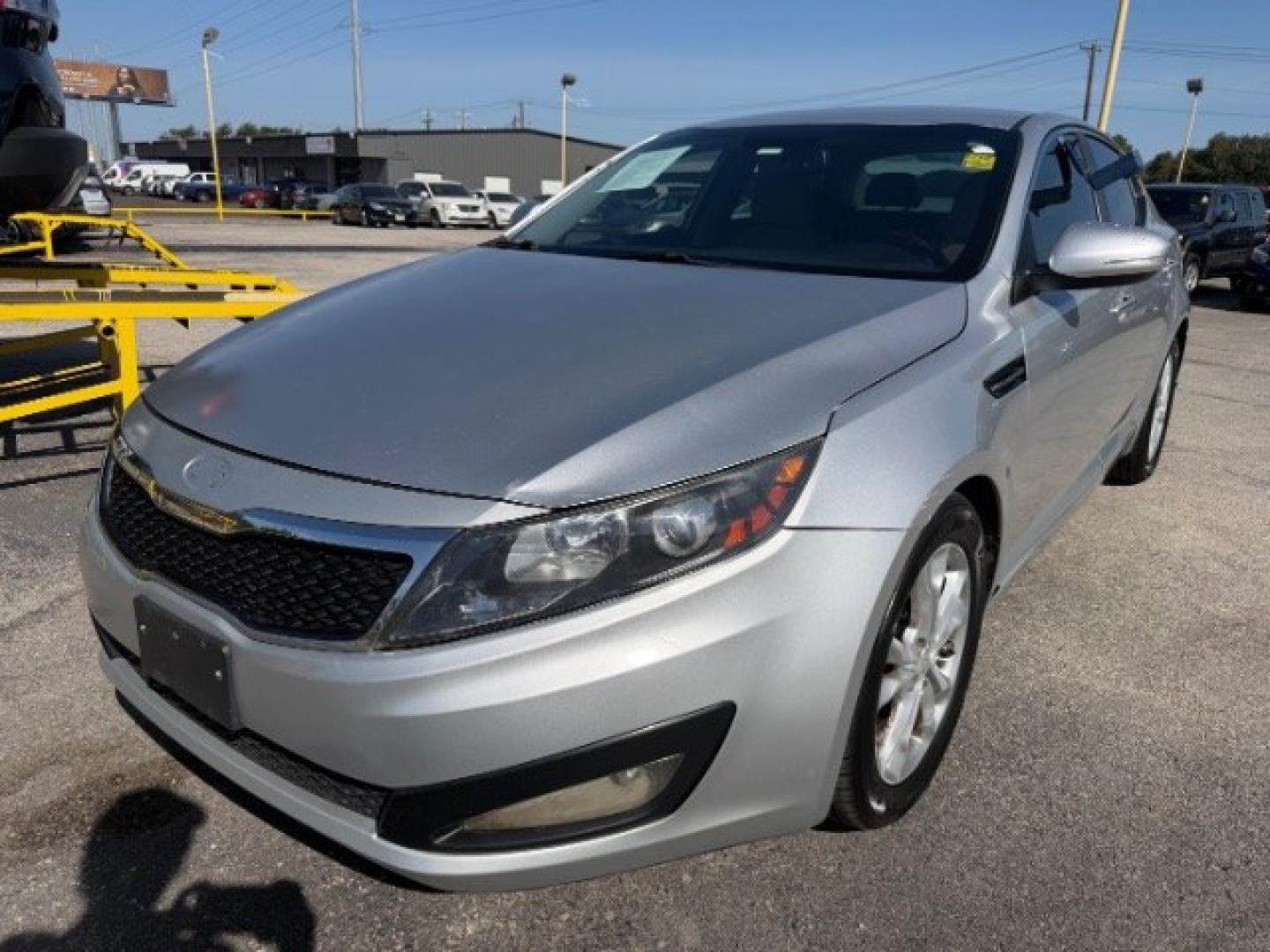 2013 SILVER Kia Optima EX (5XXGN4A76DG) with an 2.4L L4 DOHC 16V engine, 6-Speed Automatic transmission, located at 2715 W Pioneer Pkwy, Arlington, TX, 76013, (817) 265-9009, 32.710262, -97.153236- Photo#3