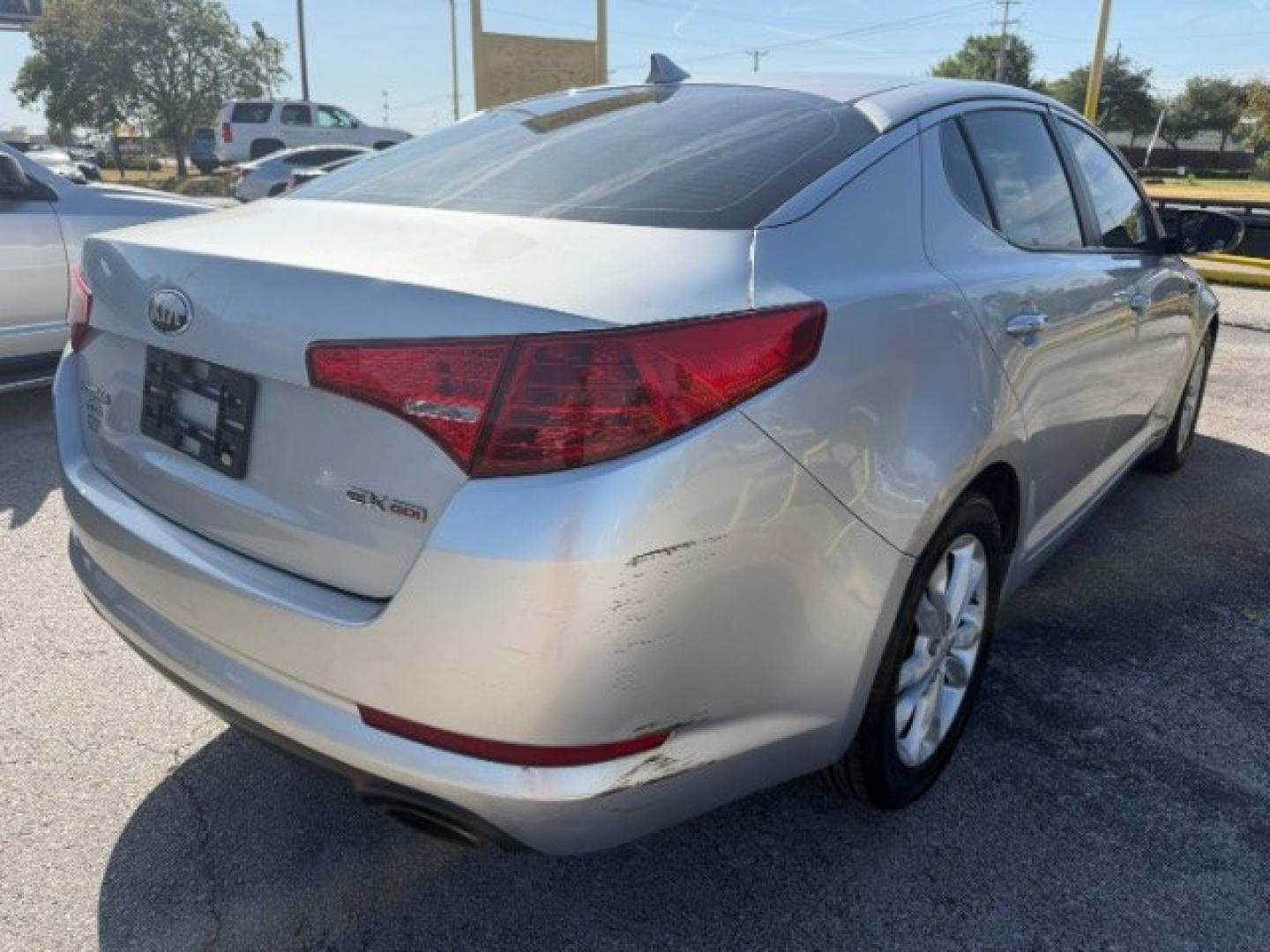 2013 SILVER Kia Optima EX (5XXGN4A76DG) with an 2.4L L4 DOHC 16V engine, 6-Speed Automatic transmission, located at 2715 W Pioneer Pkwy, Arlington, TX, 76013, (817) 265-9009, 32.710262, -97.153236- Photo#6