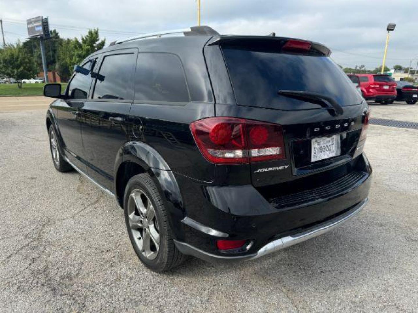 2016 Dodge Journey Crossroad Plus FWD (3C4PDCGB0GT) with an 2.4L L4 DOHC 16V engine, 4-Speed Automatic transmission, located at 2715 W Pioneer Pkwy, Arlington, TX, 76013, (817) 265-9009, 32.710262, -97.153236 - Photo#9