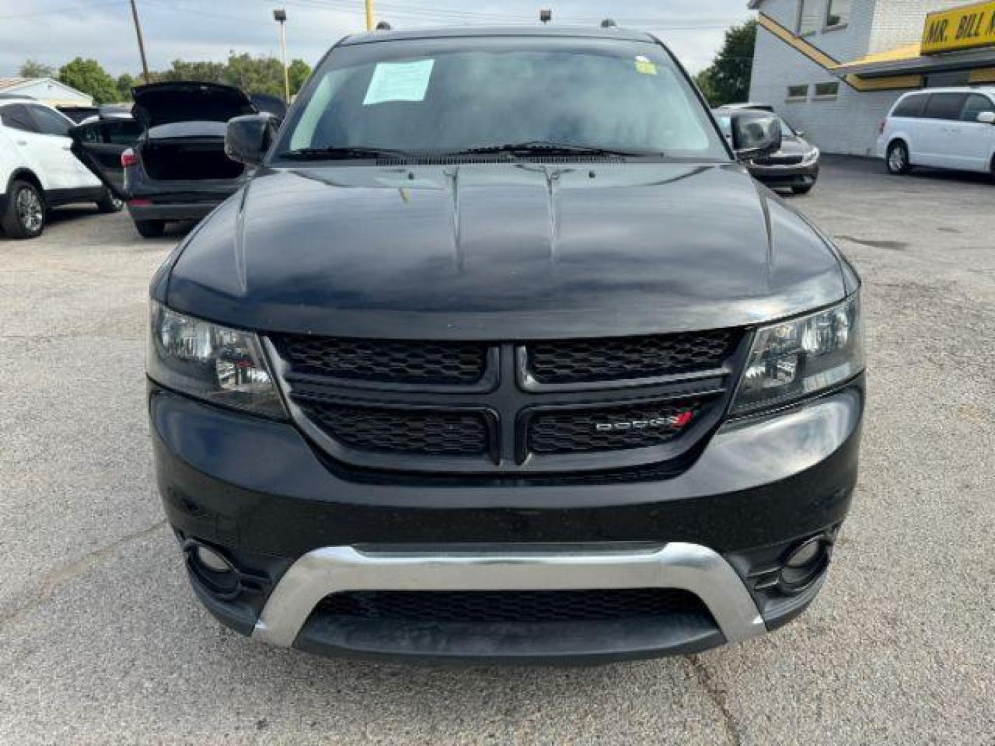 2016 Dodge Journey Crossroad Plus FWD (3C4PDCGB0GT) with an 2.4L L4 DOHC 16V engine, 4-Speed Automatic transmission, located at 2715 W Pioneer Pkwy, Arlington, TX, 76013, (817) 265-9009, 32.710262, -97.153236 - Photo#4