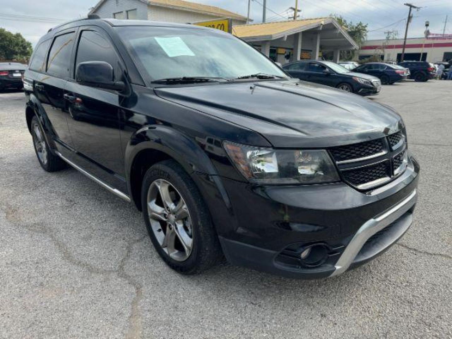 2016 Dodge Journey Crossroad Plus FWD (3C4PDCGB0GT) with an 2.4L L4 DOHC 16V engine, 4-Speed Automatic transmission, located at 2715 W Pioneer Pkwy, Arlington, TX, 76013, (817) 265-9009, 32.710262, -97.153236 - Photo#5