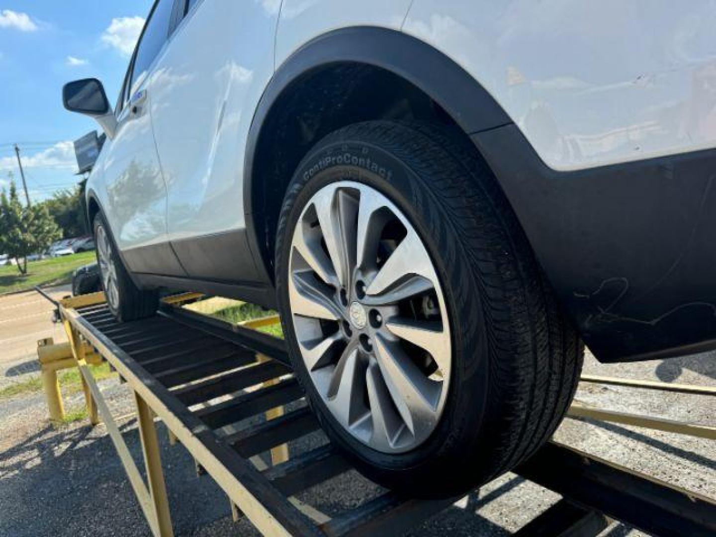 2020 WHITE Buick Encore Preferred FWD (KL4CJASB2LB) with an 1.4L L4 DOHC 16V TURBO engine, 6-Speed Automatic transmission, located at 2715 W Pioneer Pkwy, Arlington, TX, 76013, (817) 265-9009, 32.710262, -97.153236 - Photo#9