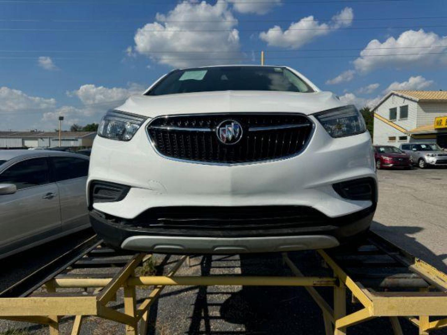 2020 WHITE Buick Encore Preferred FWD (KL4CJASB2LB) with an 1.4L L4 DOHC 16V TURBO engine, 6-Speed Automatic transmission, located at 2715 W Pioneer Pkwy, Arlington, TX, 76013, (817) 265-9009, 32.710262, -97.153236 - Photo#4