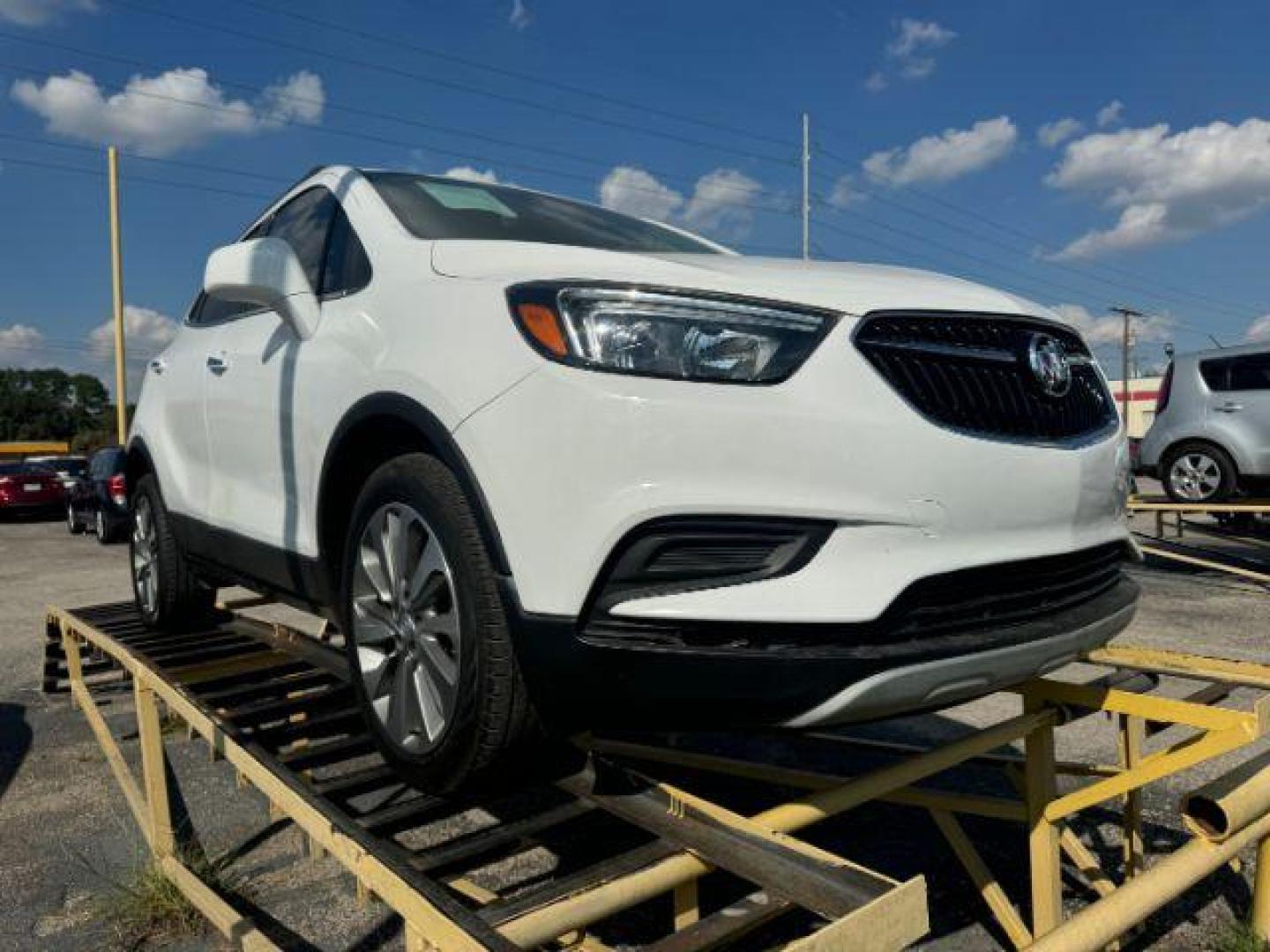 2020 WHITE Buick Encore Preferred FWD (KL4CJASB2LB) with an 1.4L L4 DOHC 16V TURBO engine, 6-Speed Automatic transmission, located at 2715 W Pioneer Pkwy, Arlington, TX, 76013, (817) 265-9009, 32.710262, -97.153236 - Photo#5