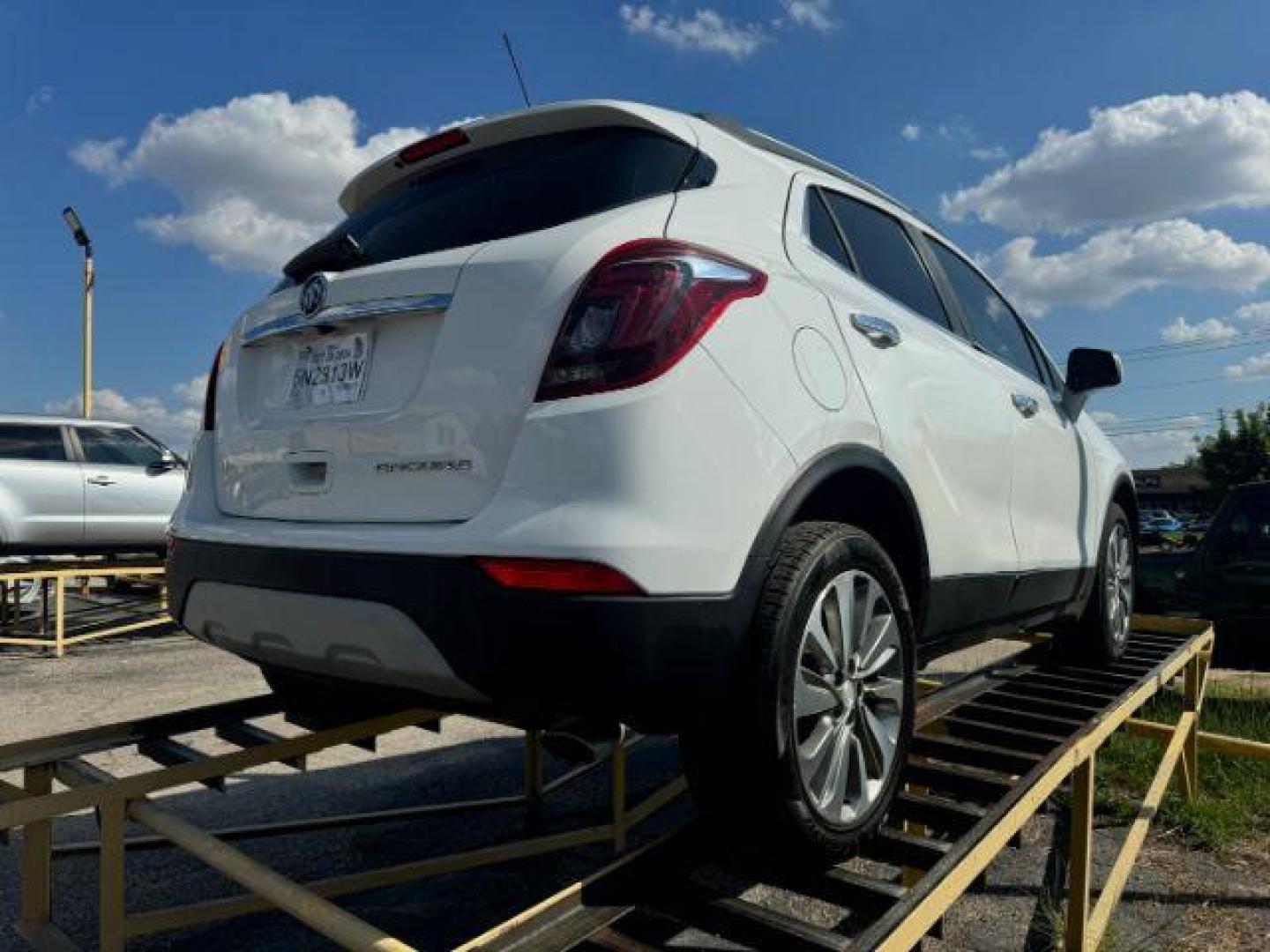 2020 WHITE Buick Encore Preferred FWD (KL4CJASB2LB) with an 1.4L L4 DOHC 16V TURBO engine, 6-Speed Automatic transmission, located at 2715 W Pioneer Pkwy, Arlington, TX, 76013, (817) 265-9009, 32.710262, -97.153236 - Photo#6