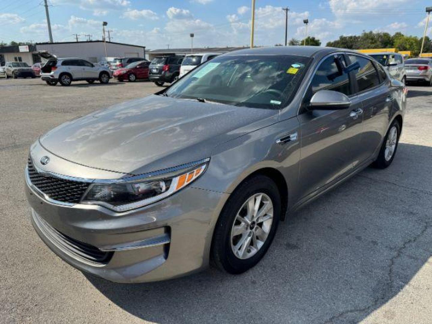 2016 GRAY Kia Optima LX (5XXGT4L37GG) with an 2.4L L4 DOHC 16V engine, 6-Speed Automatic transmission, located at 2715 W Pioneer Pkwy, Arlington, TX, 76013, (817) 265-9009, 32.710262, -97.153236 - Photo#3