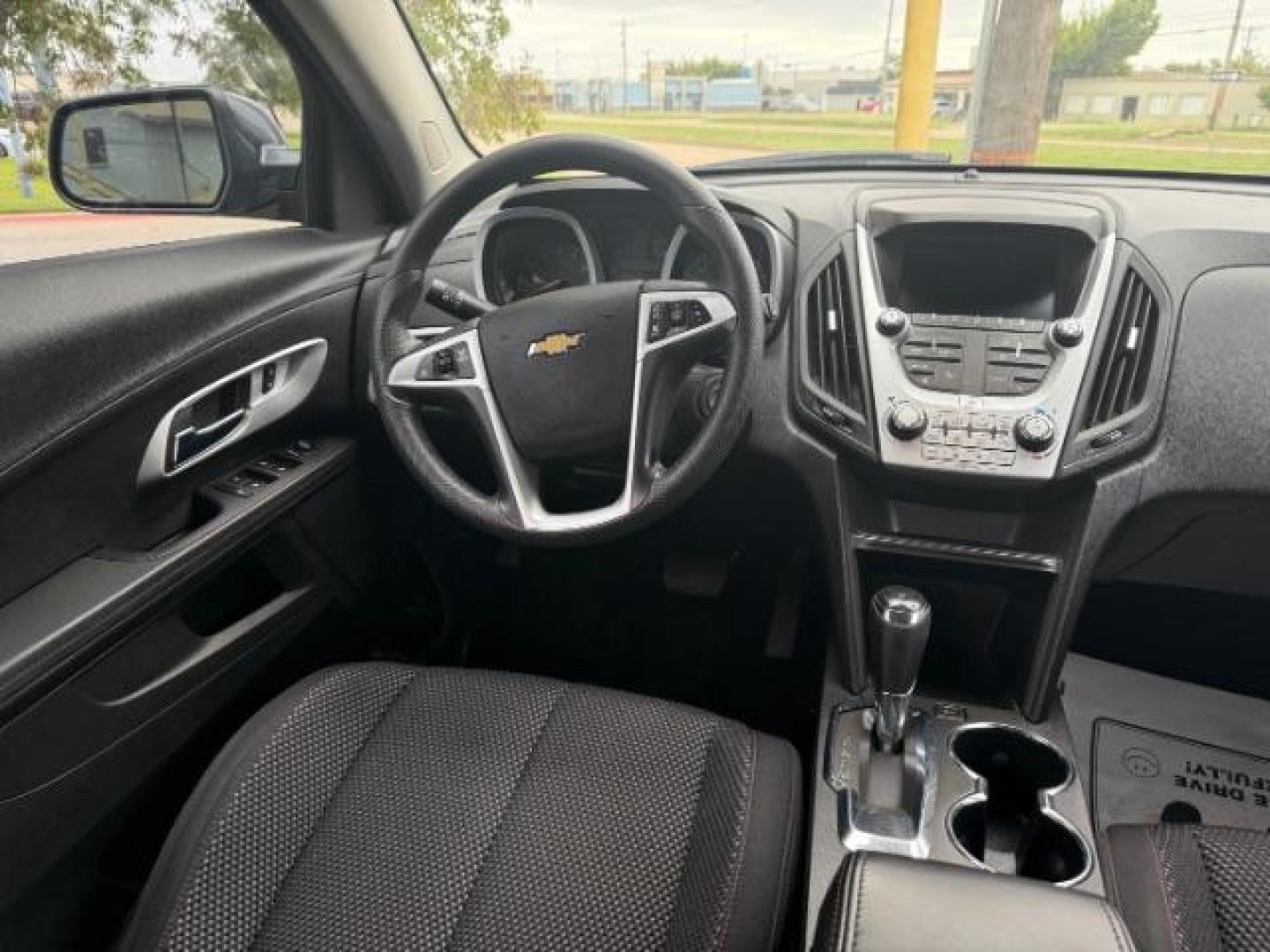 2017 GRAY Chevrolet Equinox LT 2WD (2GNALCEK1H1) with an 2.4L L4 DOHC 16V FFV engine, 6-Speed Automatic transmission, located at 2715 W Pioneer Pkwy, Arlington, TX, 76013, (817) 265-9009, 32.710262, -97.153236 - Photo#10