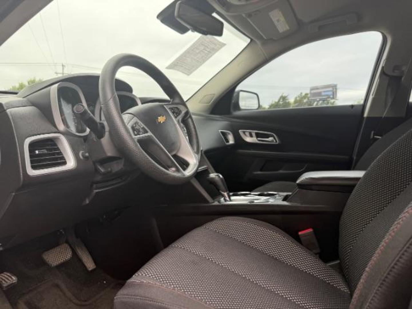 2017 GRAY Chevrolet Equinox LT 2WD (2GNALCEK1H1) with an 2.4L L4 DOHC 16V FFV engine, 6-Speed Automatic transmission, located at 2715 W Pioneer Pkwy, Arlington, TX, 76013, (817) 265-9009, 32.710262, -97.153236 - Photo#12