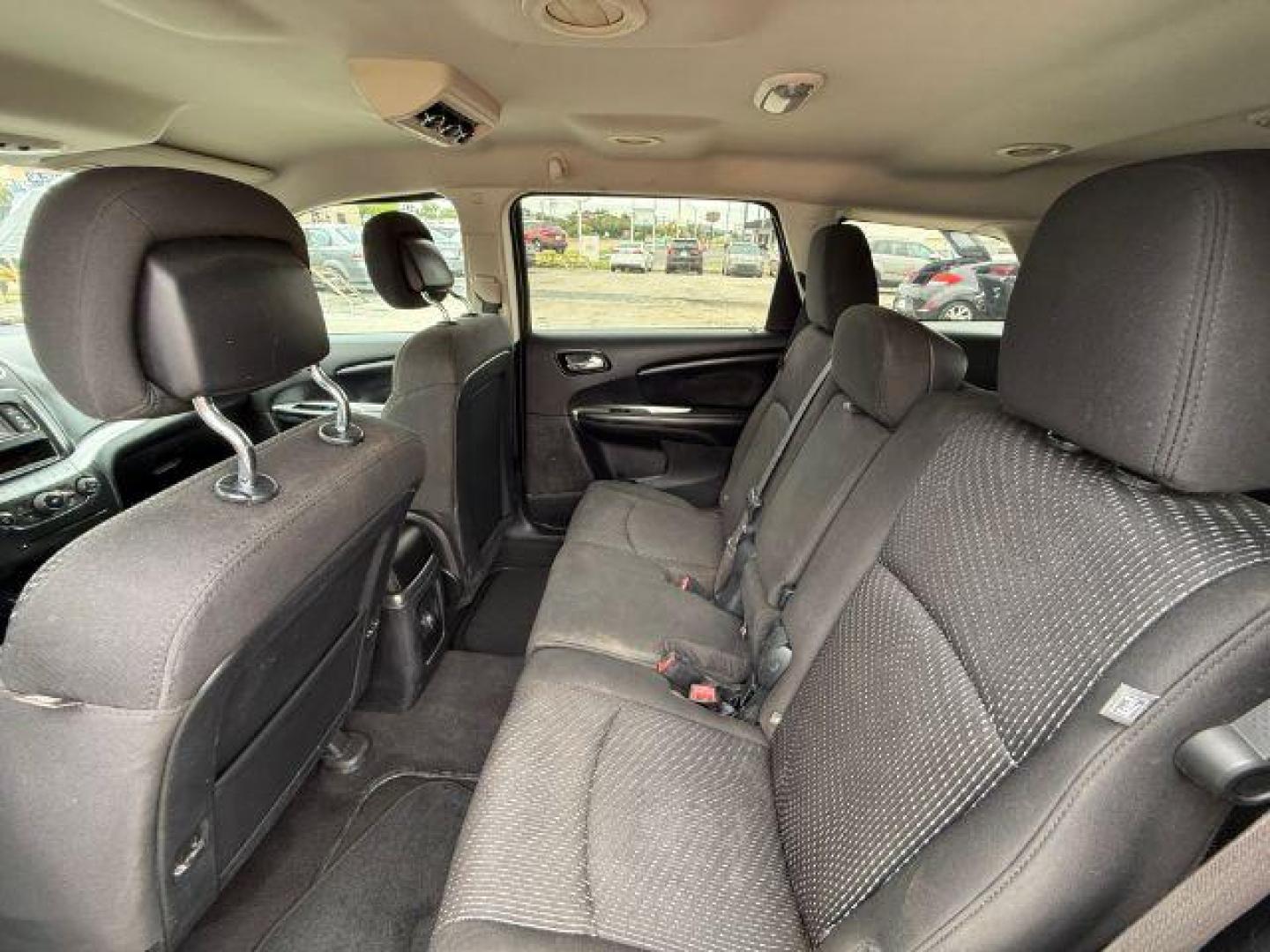 2016 Dodge Journey SXT (3C4PDCBG5GT) with an 3.6L V6 DOHC 24V engine, 6-Speed Automatic transmission, located at 2715 W Pioneer Pkwy, Arlington, TX, 76013, (817) 265-9009, 32.710262, -97.153236 - Photo#12