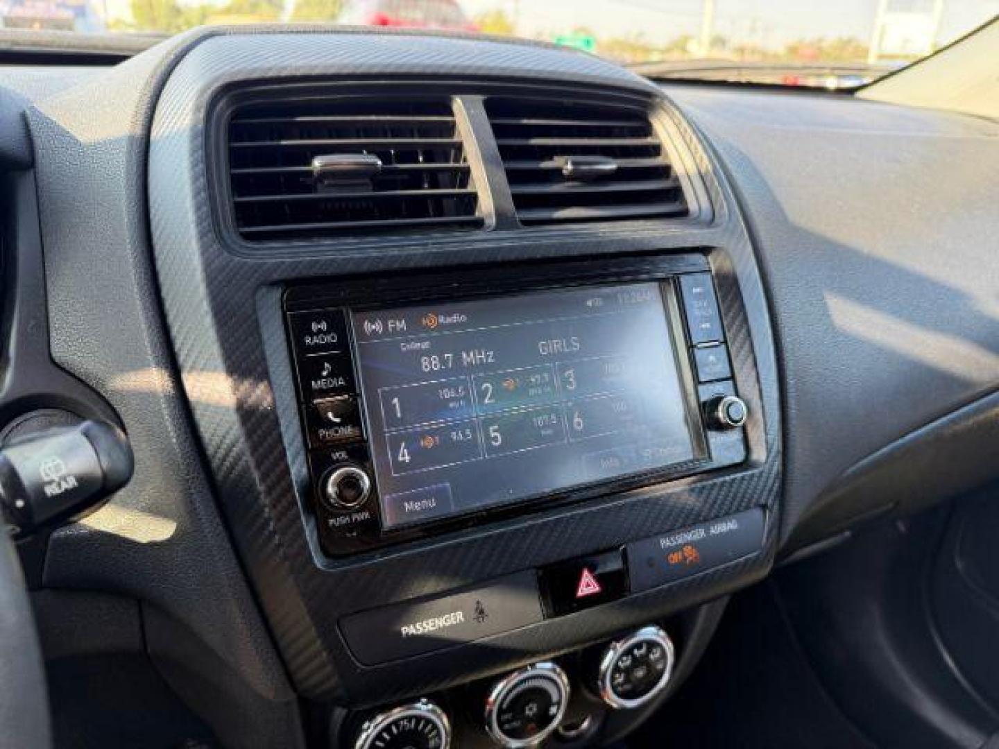 2018 WHITE Mitsubishi Outlander Sport 2.0 ES CVT (JA4AP3AU1JU) with an 2.0L L4 DOHC 16V engine, Continuously Variable Transmission transmission, located at 2715 W Pioneer Pkwy, Arlington, TX, 76013, (817) 265-9009, 32.710262, -97.153236 - Photo#17