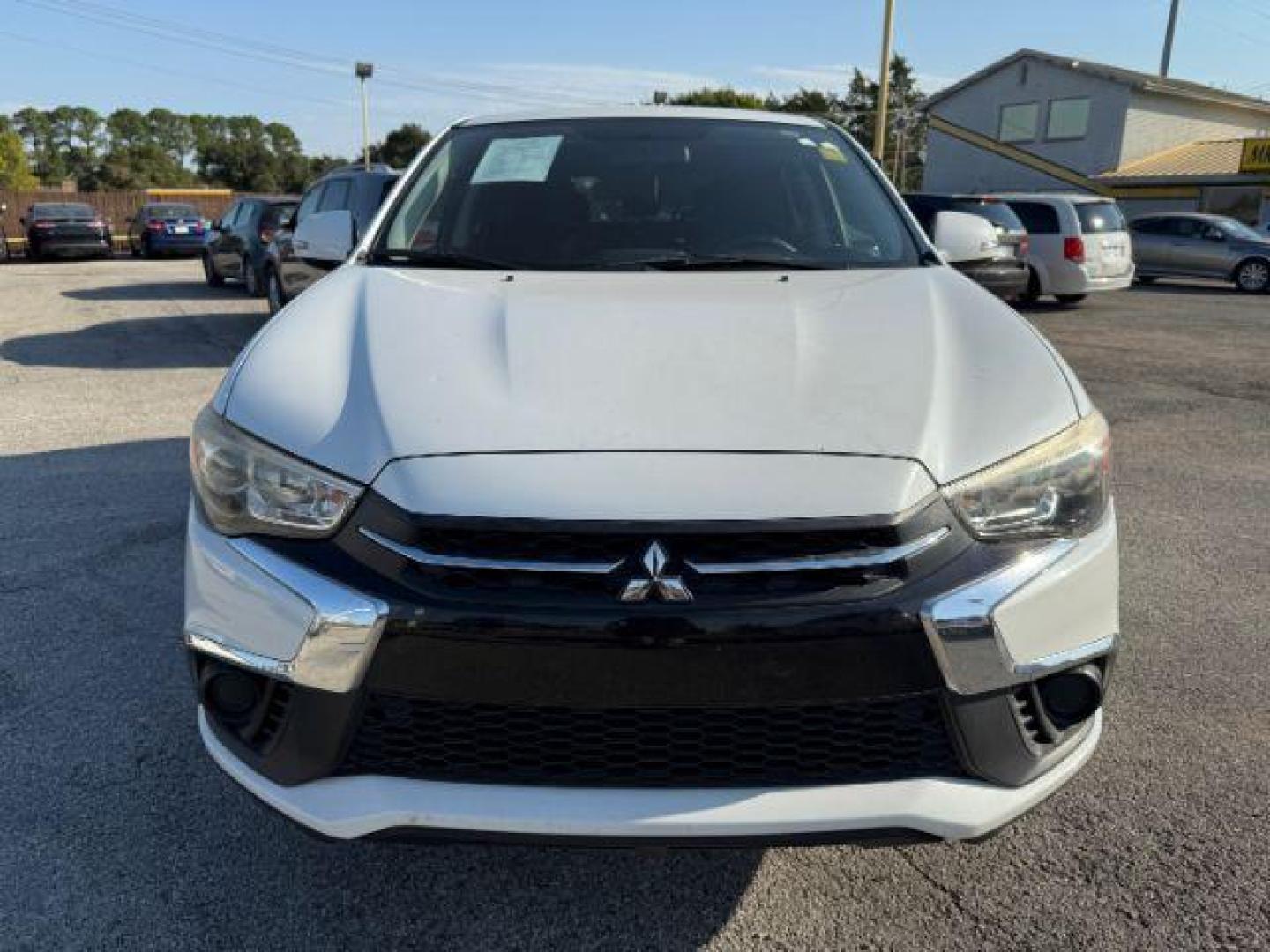 2018 WHITE Mitsubishi Outlander Sport 2.0 ES CVT (JA4AP3AU1JU) with an 2.0L L4 DOHC 16V engine, Continuously Variable Transmission transmission, located at 2715 W Pioneer Pkwy, Arlington, TX, 76013, (817) 265-9009, 32.710262, -97.153236 - Photo#4
