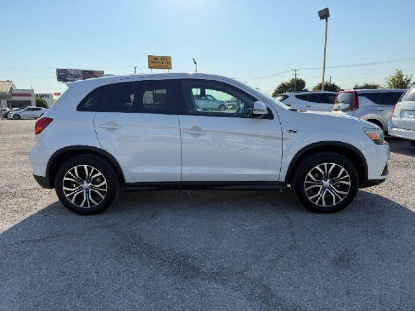2018 WHITE Mitsubishi Outlander Sport 2.0 ES CVT (JA4AP3AU1JU) with an 2.0L L4 DOHC 16V engine, Continuously Variable Transmission transmission, located at 2715 W Pioneer Pkwy, Arlington, TX, 76013, (817) 265-9009, 32.710262, -97.153236 - Photo#6