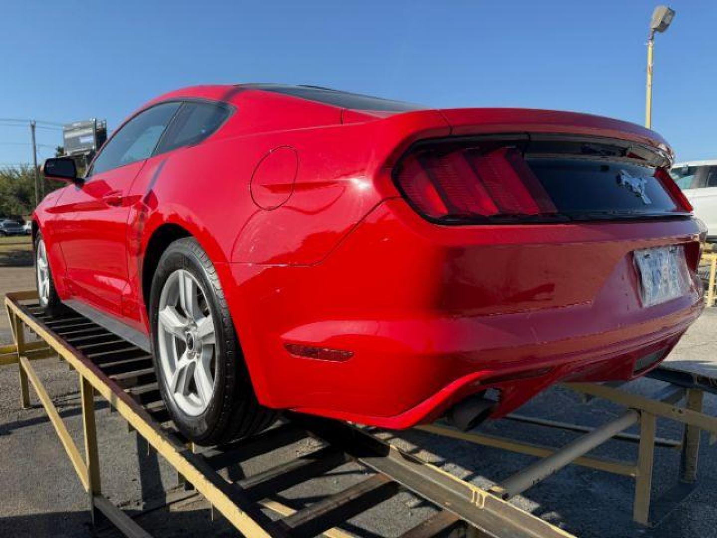 2015 RED Ford Mustang V6 Coupe (1FA6P8AM2F5) with an 3.7L V6 DOHC 24V engine, located at 2715 W Pioneer Pkwy, Arlington, TX, 76013, (817) 265-9009, 32.710262, -97.153236 - Photo#7