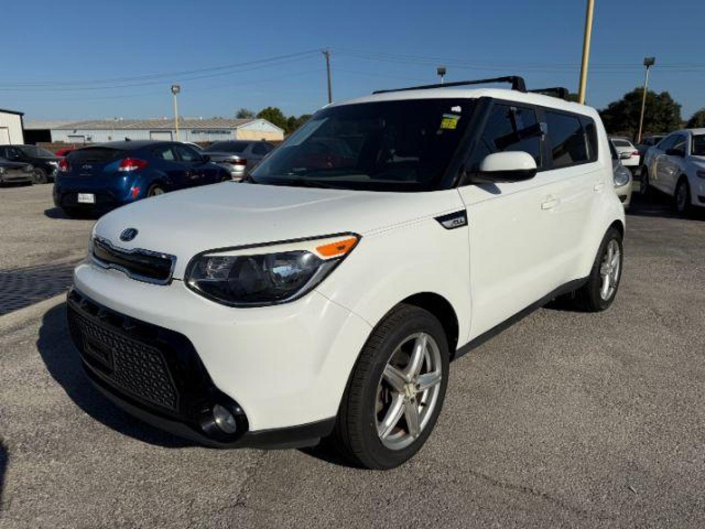 2016 WHITE Kia Soul + (KNDJP3A55G7) with an 2.0L L4 DOHC 16V engine, 6-Speed Automatic transmission, located at 2715 W Pioneer Pkwy, Arlington, TX, 76013, (817) 265-9009, 32.710262, -97.153236 - Photo#3