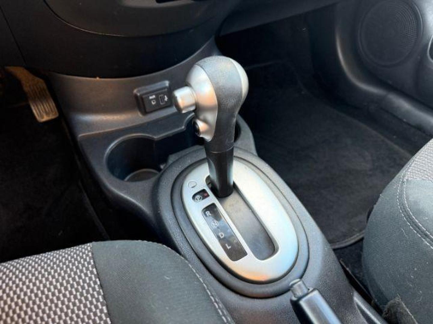 2019 GRAY Nissan Versa 1.6 SV Sedan (3N1CN7AP7KL) with an 1.6L L4 DOHC 16V engine, Continuously Variable Transmission transmission, located at 2715 W Pioneer Pkwy, Arlington, TX, 76013, (817) 265-9009, 32.710262, -97.153236 - Photo#14