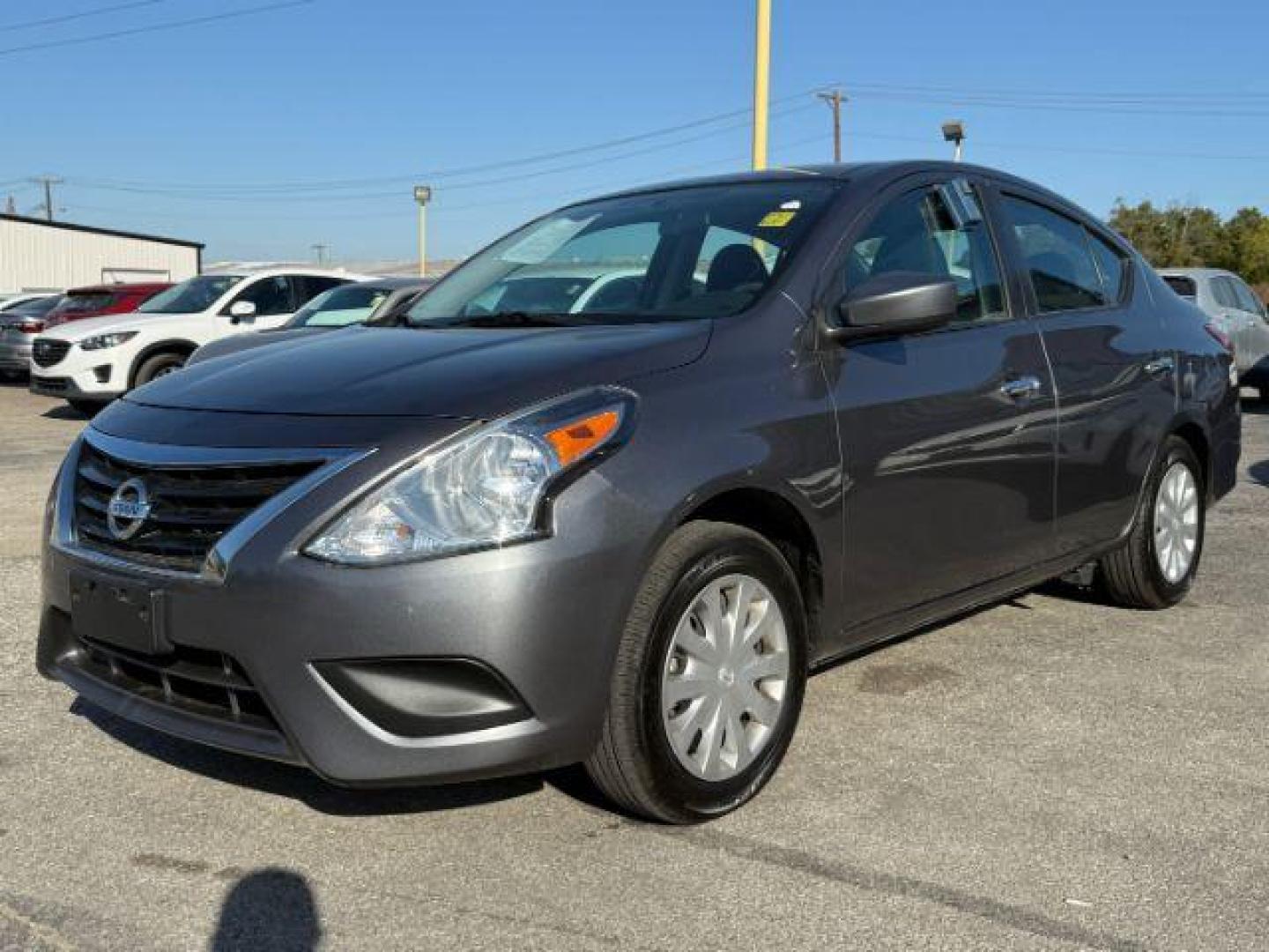2019 GRAY Nissan Versa 1.6 SV Sedan (3N1CN7AP7KL) with an 1.6L L4 DOHC 16V engine, Continuously Variable Transmission transmission, located at 2715 W Pioneer Pkwy, Arlington, TX, 76013, (817) 265-9009, 32.710262, -97.153236 - Photo#3