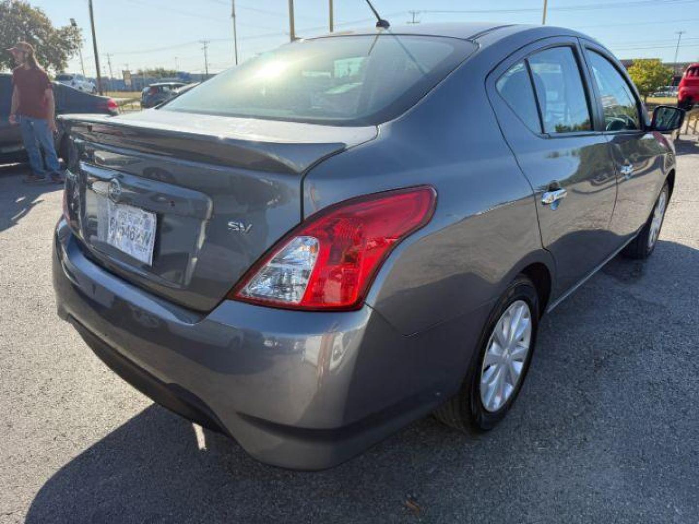 2019 GRAY Nissan Versa 1.6 SV Sedan (3N1CN7AP7KL) with an 1.6L L4 DOHC 16V engine, Continuously Variable Transmission transmission, located at 2715 W Pioneer Pkwy, Arlington, TX, 76013, (817) 265-9009, 32.710262, -97.153236 - Photo#6