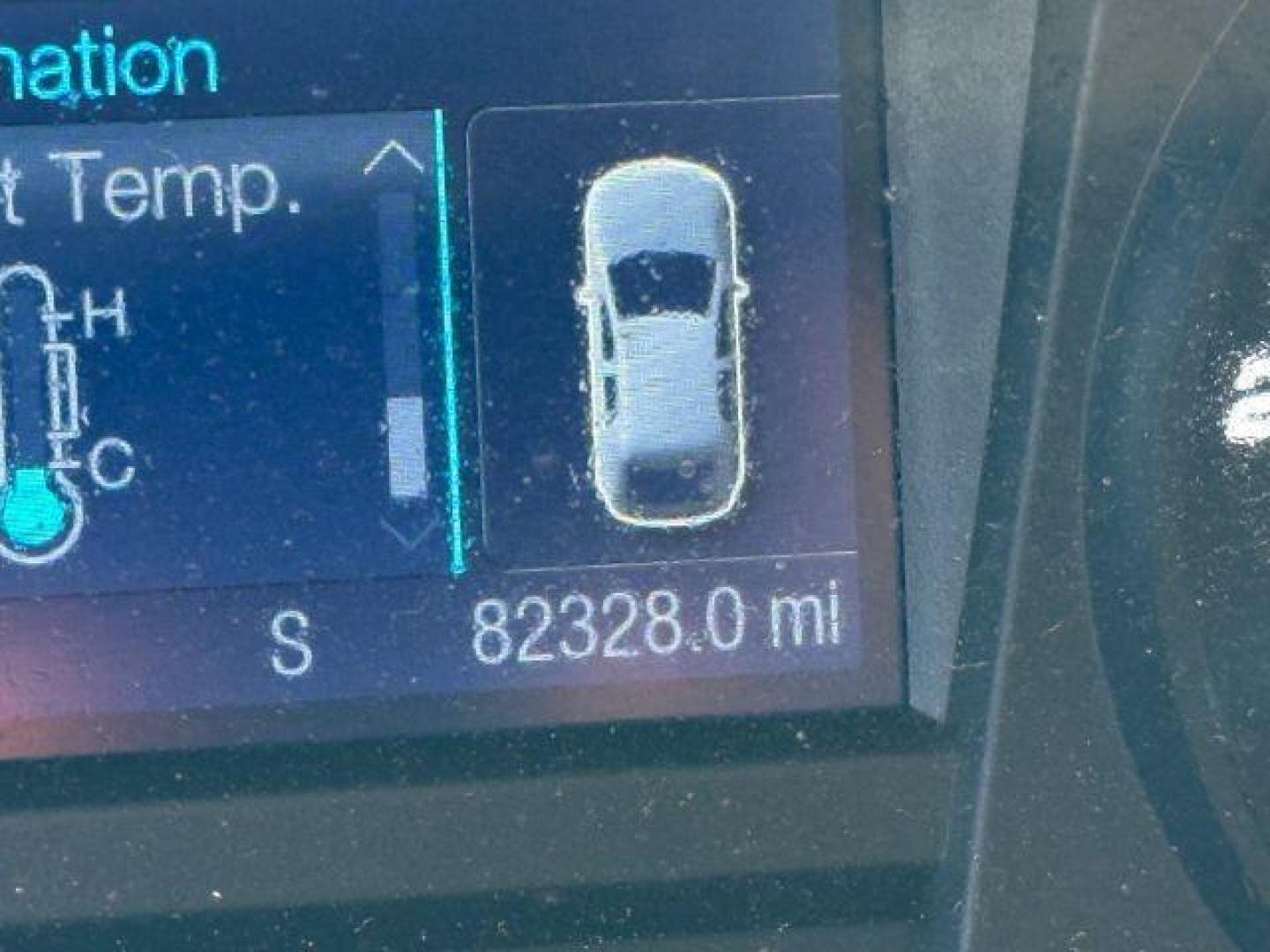 2016 WHITE Ford Taurus SE FWD (1FAHP2D88GG) with an 3.5L V6 DOHC 24V engine, 6-Speed Automatic transmission, located at 2715 W Pioneer Pkwy, Arlington, TX, 76013, (817) 265-9009, 32.710262, -97.153236 - Photo#1