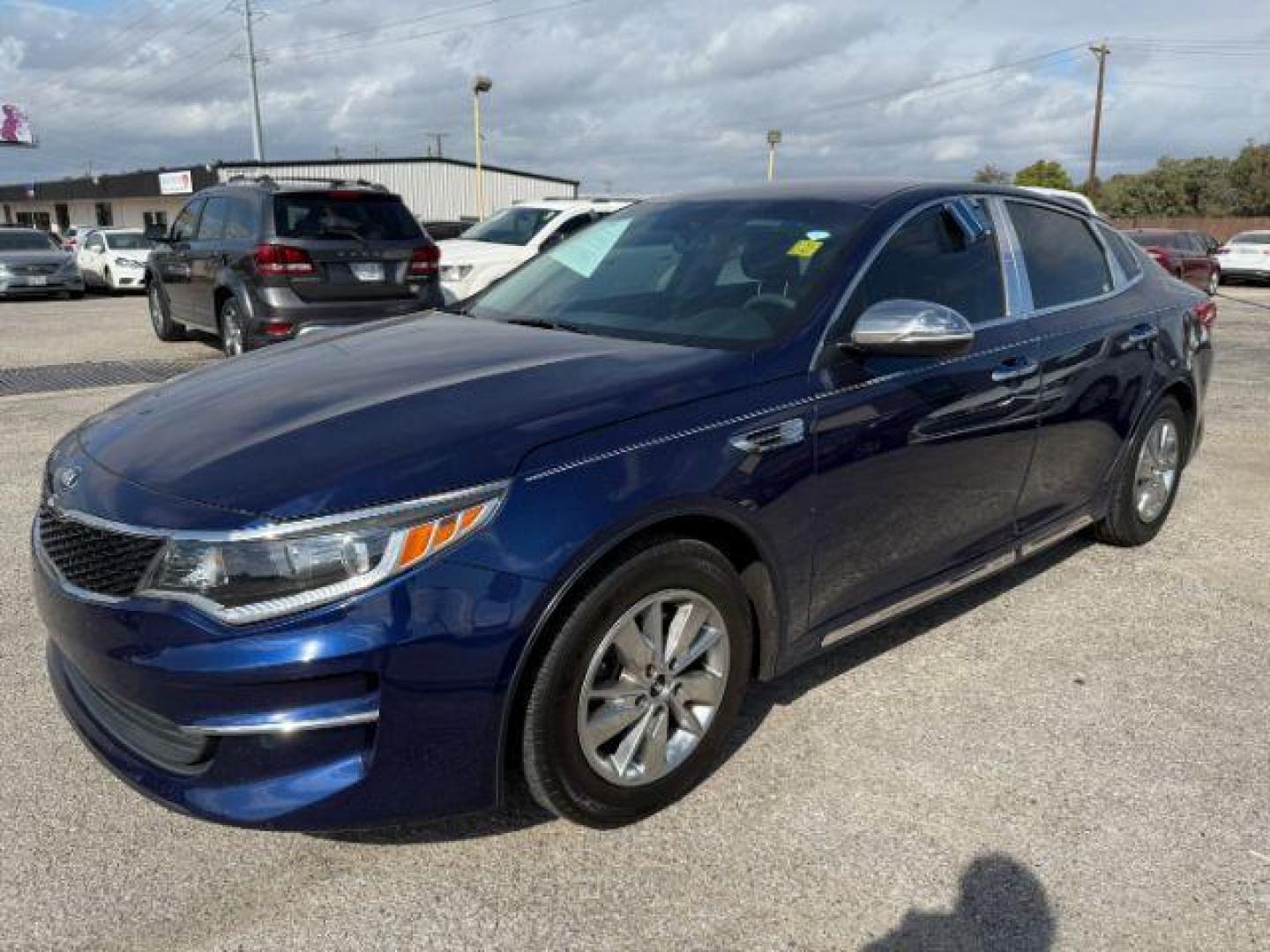 2017 BLUE Kia Optima LX (5XXGT4L33HG) with an 2.4L L4 DOHC 16V engine, 6-Speed Automatic transmission, located at 2715 W Pioneer Pkwy, Arlington, TX, 76013, (817) 265-9009, 32.710262, -97.153236 - Photo#3