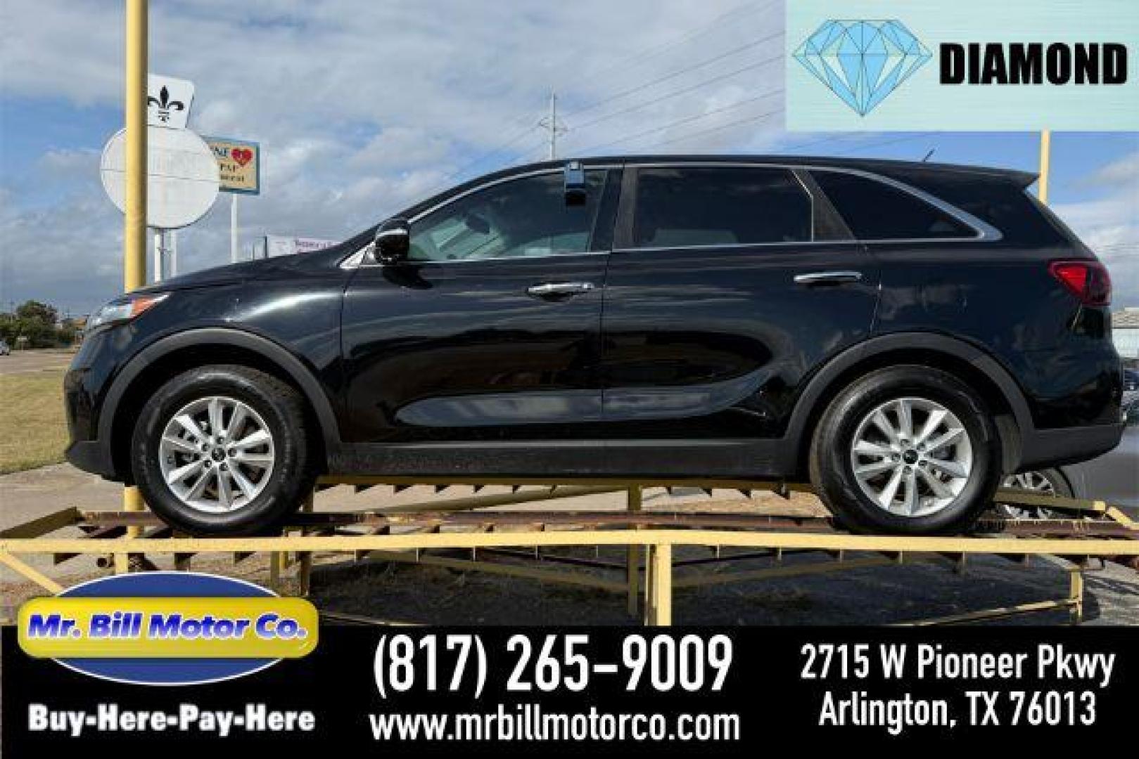 2019 BLACK Kia Sorento LX 2WD (5XYPG4A30KG) with an 2.4L L4 DOHC 16V engine, 6-Speed Automatic transmission, located at 2715 W Pioneer Pkwy, Arlington, TX, 76013, (817) 265-9009, 32.710262, -97.153236 - Photo#0