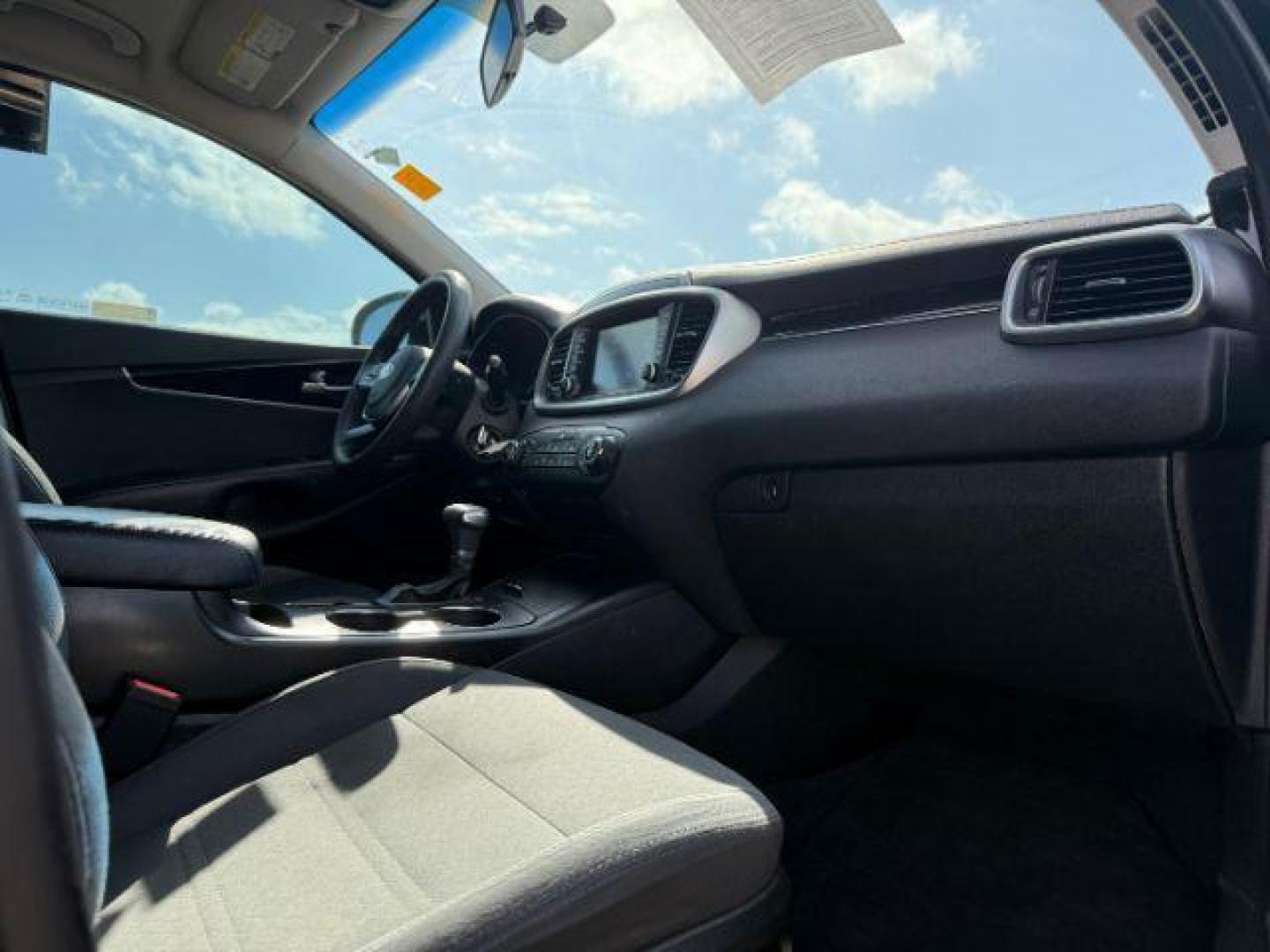 2019 BLACK Kia Sorento LX 2WD (5XYPG4A30KG) with an 2.4L L4 DOHC 16V engine, 6-Speed Automatic transmission, located at 2715 W Pioneer Pkwy, Arlington, TX, 76013, (817) 265-9009, 32.710262, -97.153236 - Photo#15