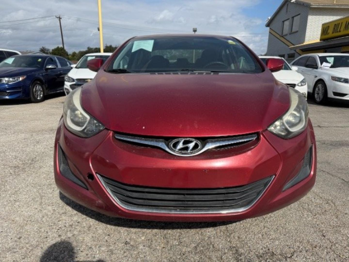 2014 RED Hyundai Elantra SE (5NPDH4AE1EH) , located at 2715 W Pioneer Pkwy, Arlington, TX, 76013, (817) 265-9009, 32.710262, -97.153236- Photo#2