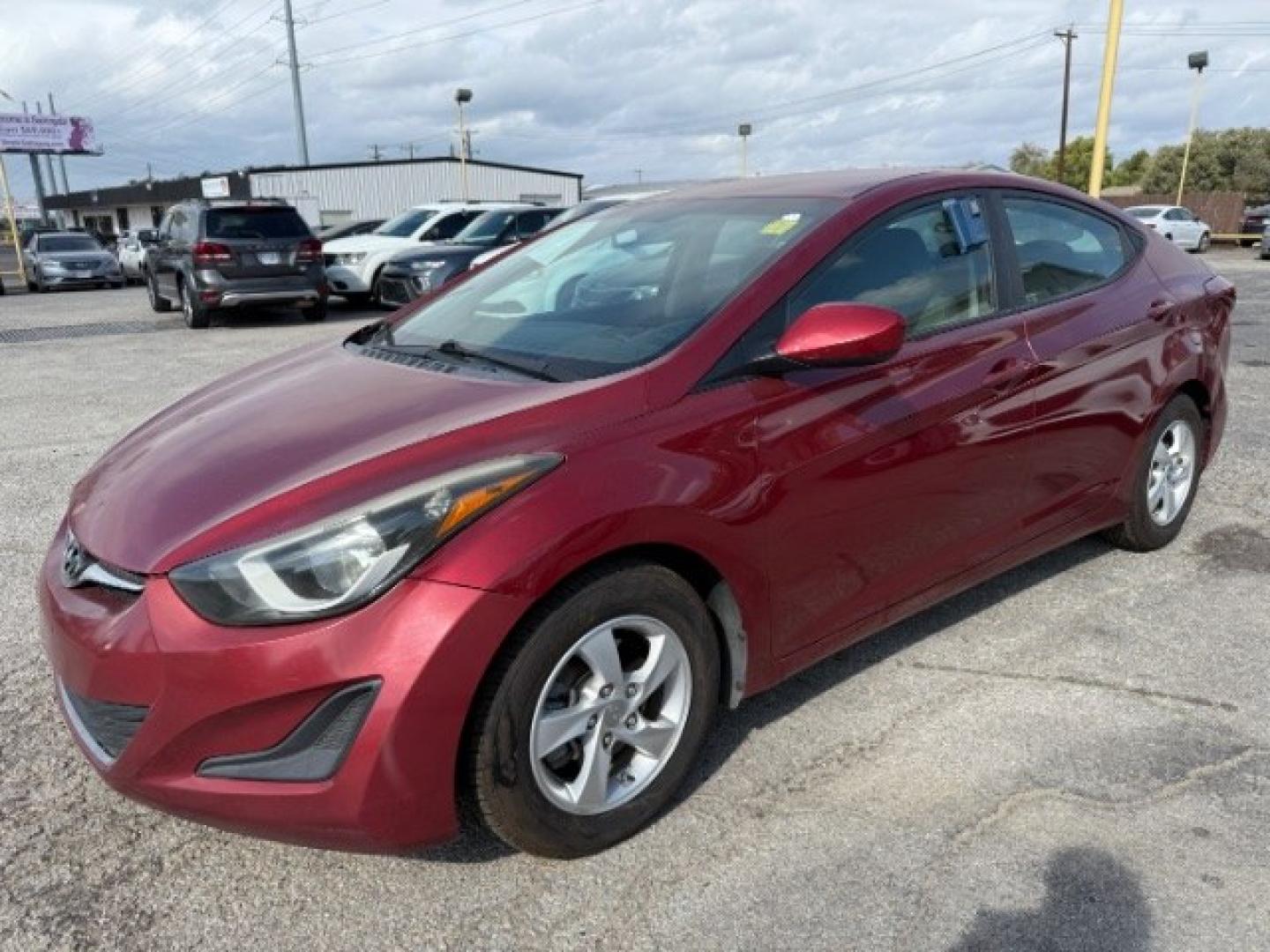 2014 RED Hyundai Elantra SE (5NPDH4AE1EH) , located at 2715 W Pioneer Pkwy, Arlington, TX, 76013, (817) 265-9009, 32.710262, -97.153236- Photo#8