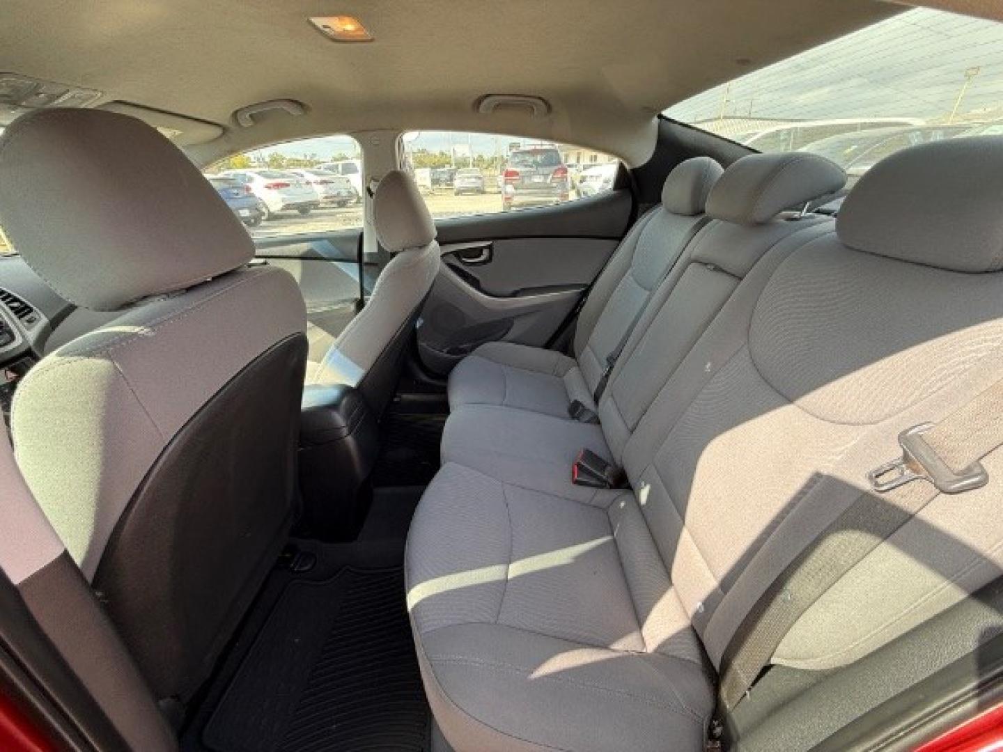 2014 RED Hyundai Elantra SE (5NPDH4AE1EH) , located at 2715 W Pioneer Pkwy, Arlington, TX, 76013, (817) 265-9009, 32.710262, -97.153236- Photo#14