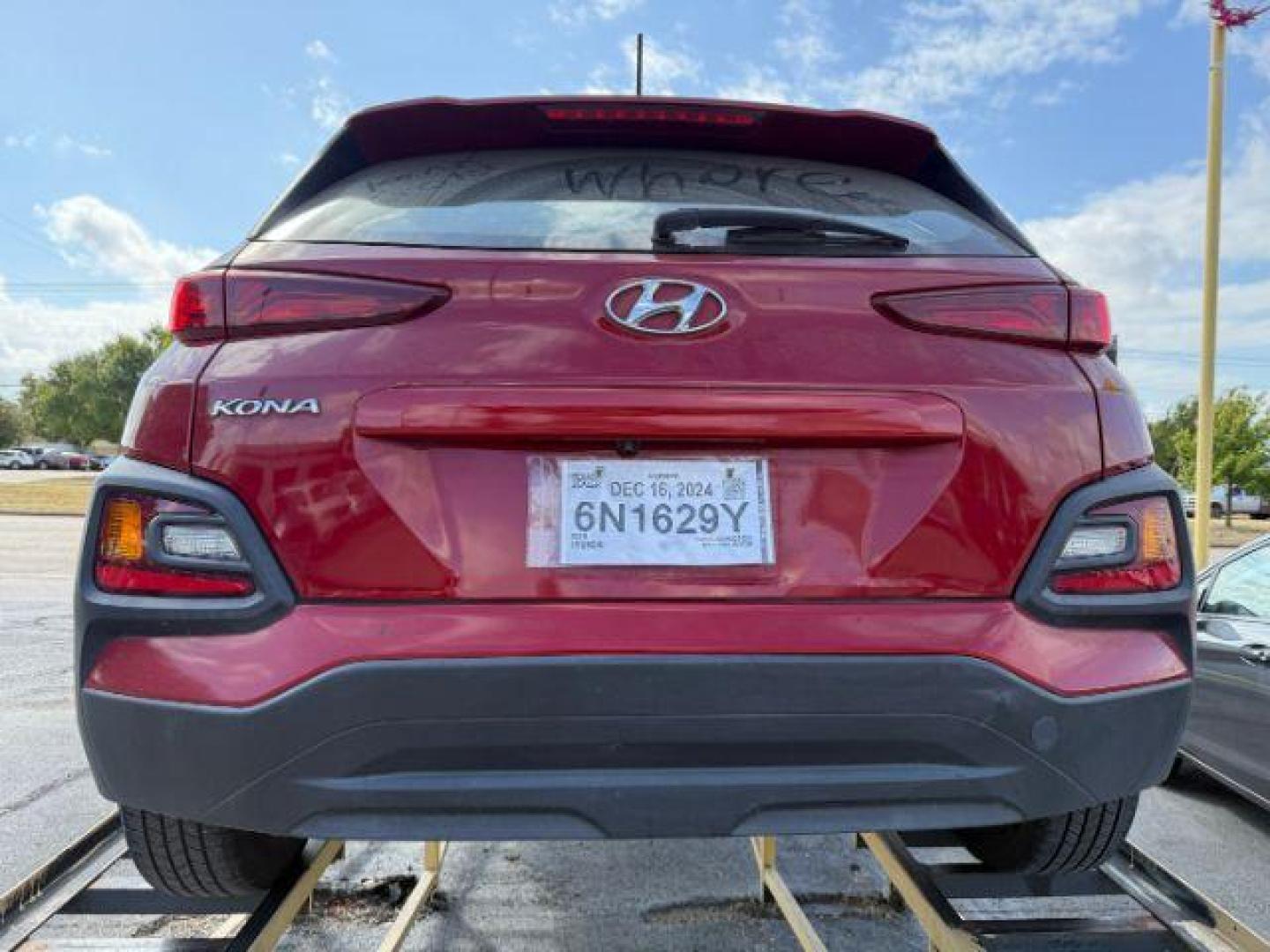 2019 RED Hyundai Kona SE (KM8K12AA9KU) with an 2.0L L4 DOHC 16V engine, 6-Speed Automatic transmission, located at 2715 W Pioneer Pkwy, Arlington, TX, 76013, (817) 265-9009, 32.710262, -97.153236 - Photo#7