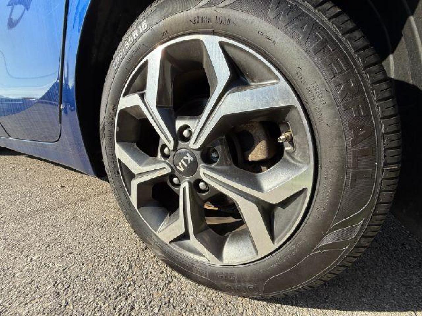 2019 BLUE Kia Forte LXS (3KPF24AD6KE) , located at 2715 W Pioneer Pkwy, Arlington, TX, 76013, (817) 265-9009, 32.710262, -97.153236 - Photo#10