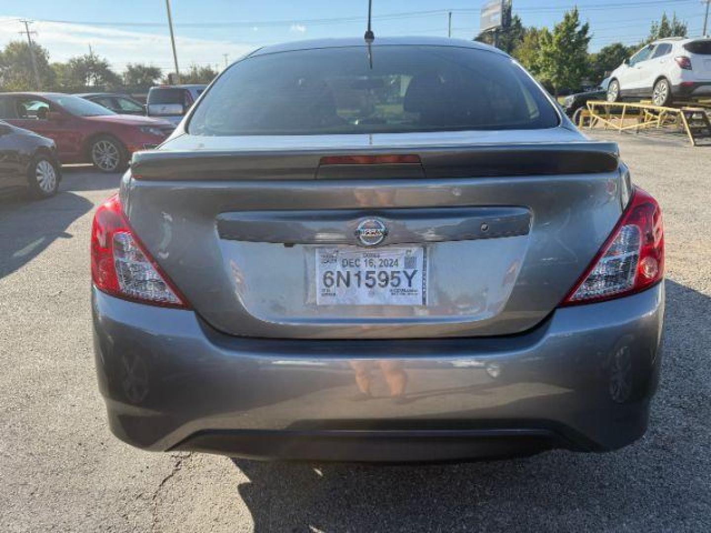 2018 GRAY Nissan Versa 1.6 SV Sedan (3N1CN7AP5JL) with an 1.6L L4 DOHC 16V engine, Continuously Variable Transmission transmission, located at 2715 W Pioneer Pkwy, Arlington, TX, 76013, (817) 265-9009, 32.710262, -97.153236 - Photo#7