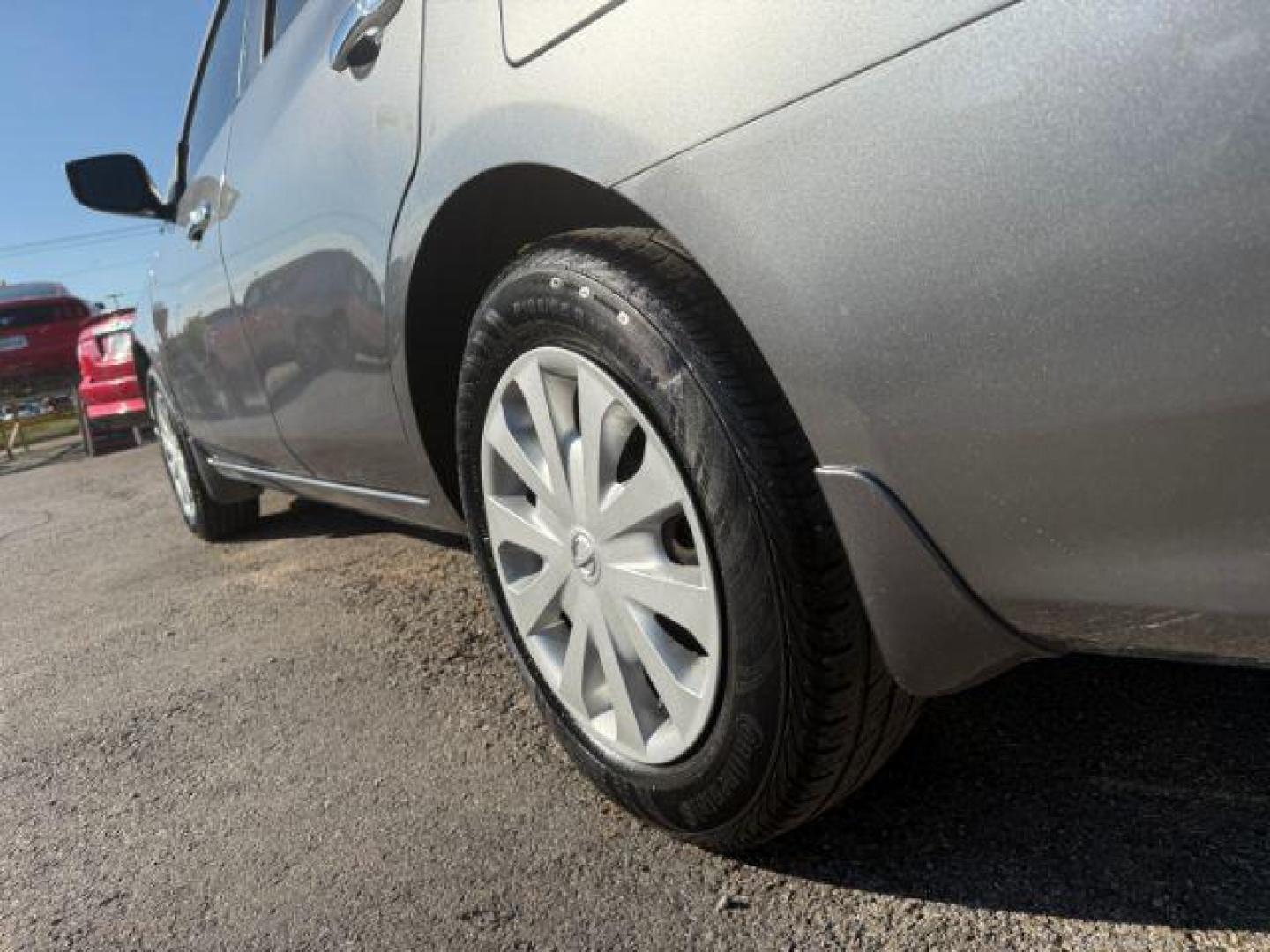 2018 GRAY Nissan Versa 1.6 SV Sedan (3N1CN7AP5JL) with an 1.6L L4 DOHC 16V engine, Continuously Variable Transmission transmission, located at 2715 W Pioneer Pkwy, Arlington, TX, 76013, (817) 265-9009, 32.710262, -97.153236 - Photo#9