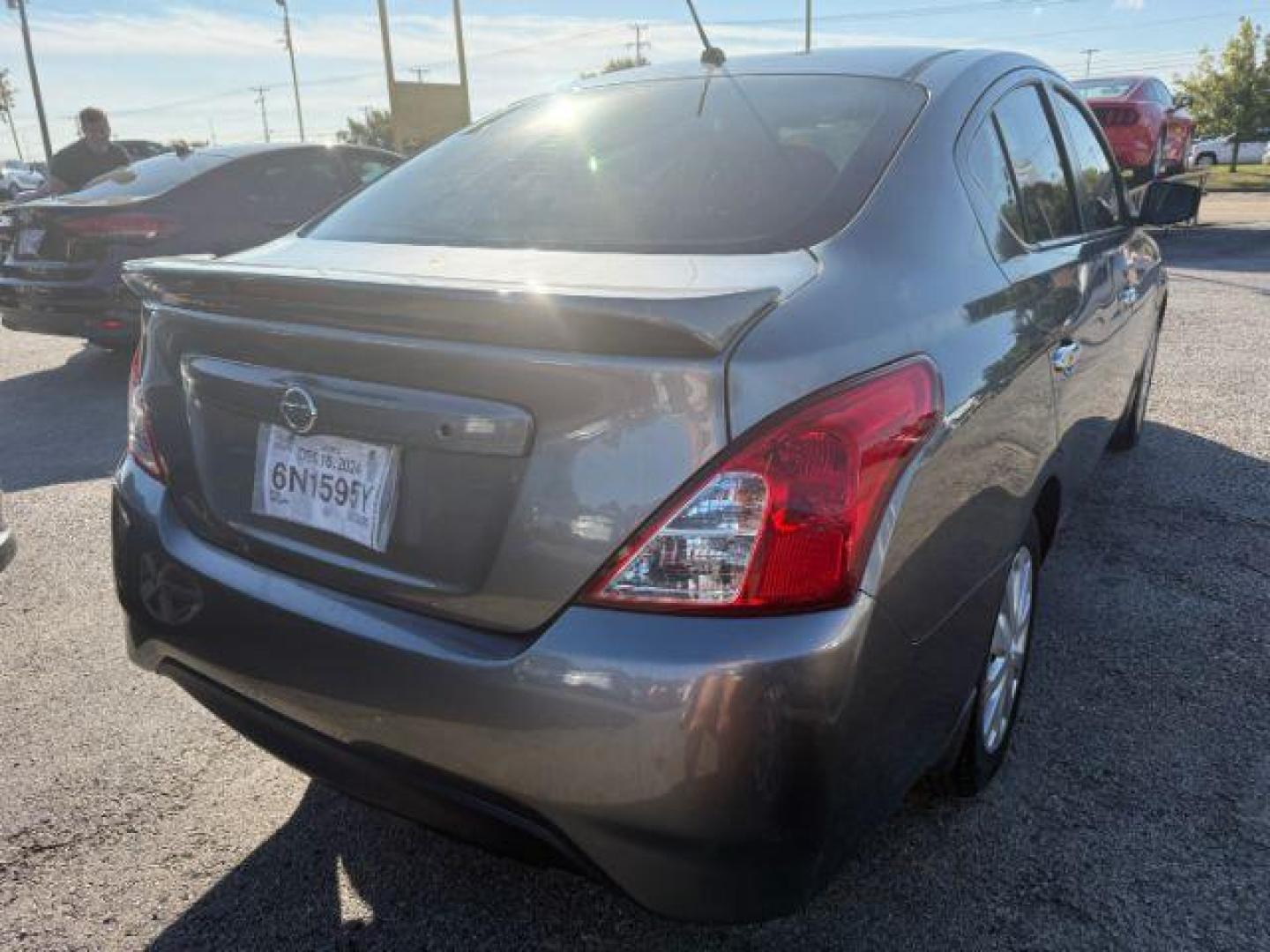 2018 GRAY Nissan Versa 1.6 SV Sedan (3N1CN7AP5JL) with an 1.6L L4 DOHC 16V engine, Continuously Variable Transmission transmission, located at 2715 W Pioneer Pkwy, Arlington, TX, 76013, (817) 265-9009, 32.710262, -97.153236 - Photo#6