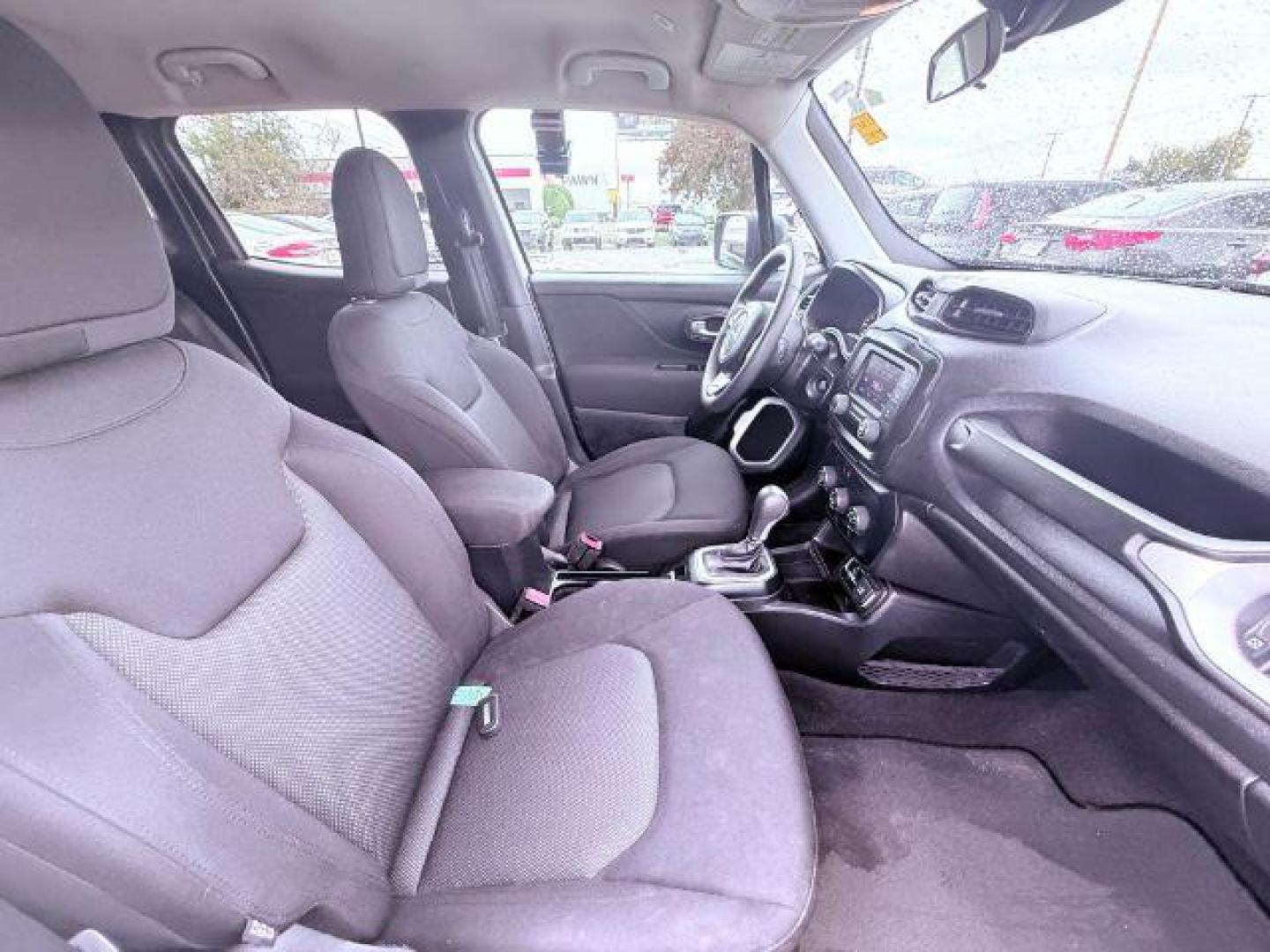 2020 WHITE Jeep Renegade Sport (ZACNJAAB8LP) with an 2.4L L4 DOHC 16V engine, 9-Speed Automatic transmission, located at 2715 W Pioneer Pkwy, Arlington, TX, 76013, (817) 265-9009, 32.710262, -97.153236 - Photo#10
