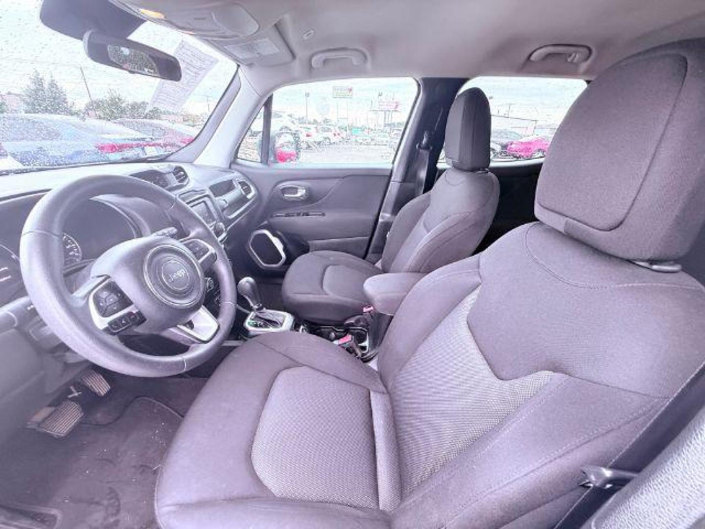 2020 WHITE Jeep Renegade Sport (ZACNJAAB8LP) with an 2.4L L4 DOHC 16V engine, 9-Speed Automatic transmission, located at 2715 W Pioneer Pkwy, Arlington, TX, 76013, (817) 265-9009, 32.710262, -97.153236 - Photo#13