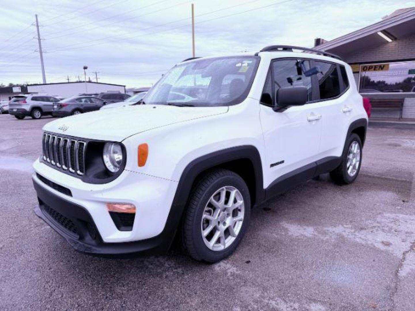 2020 WHITE Jeep Renegade Sport (ZACNJAAB8LP) with an 2.4L L4 DOHC 16V engine, 9-Speed Automatic transmission, located at 2715 W Pioneer Pkwy, Arlington, TX, 76013, (817) 265-9009, 32.710262, -97.153236 - Photo#2