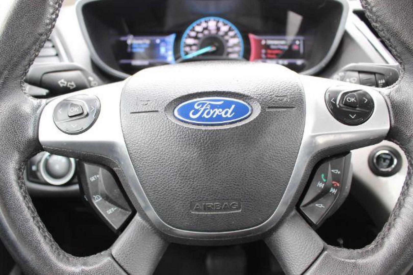 2016 GRAY Ford C-Max Hybrid SE (1FADP5AU9GL) with an 2.0L L4 DOHC 16V HYBRID engine, Continuously Variable Transmission transmission, located at 2715 W Pioneer Pkwy, Arlington, TX, 76013, (817) 265-9009, 32.710262, -97.153236 - Photo#17