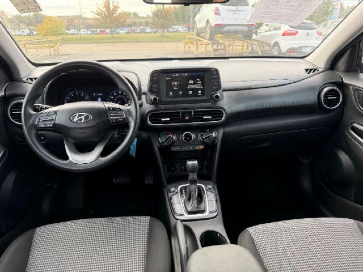 2019 GRAY Hyundai Kona SE AWD (KM8K1CAA6KU) with an 2.0L L4 DOHC 16V engine, 6-Speed Automatic transmission, located at 2715 W Pioneer Pkwy, Arlington, TX, 76013, (817) 265-9009, 32.710262, -97.153236 - Photo#12