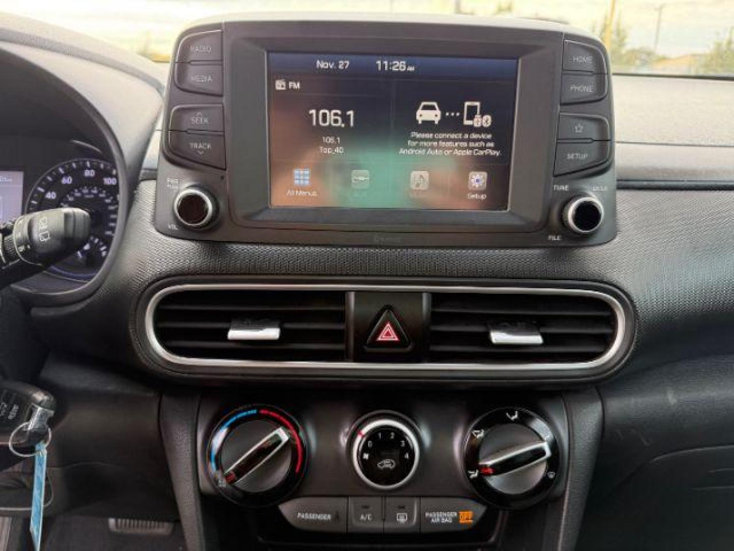 2019 GRAY Hyundai Kona SE AWD (KM8K1CAA6KU) with an 2.0L L4 DOHC 16V engine, 6-Speed Automatic transmission, located at 2715 W Pioneer Pkwy, Arlington, TX, 76013, (817) 265-9009, 32.710262, -97.153236 - Photo#17