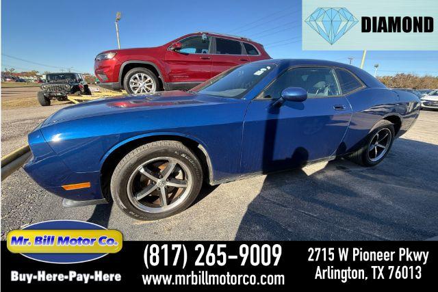 photo of 2010 Dodge Challenger SE