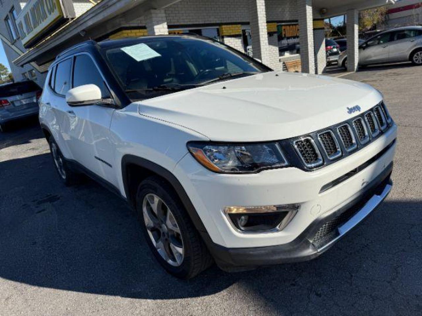 2017 WHITE Jeep Compass Limited 4WD (3C4NJDCB3HT) with an 2.4L L4 DOHC 16V engine, Continuously Variable Transmission transmission, located at 2715 W Pioneer Pkwy, Arlington, TX, 76013, (817) 265-9009, 32.710262, -97.153236 - Photo#5