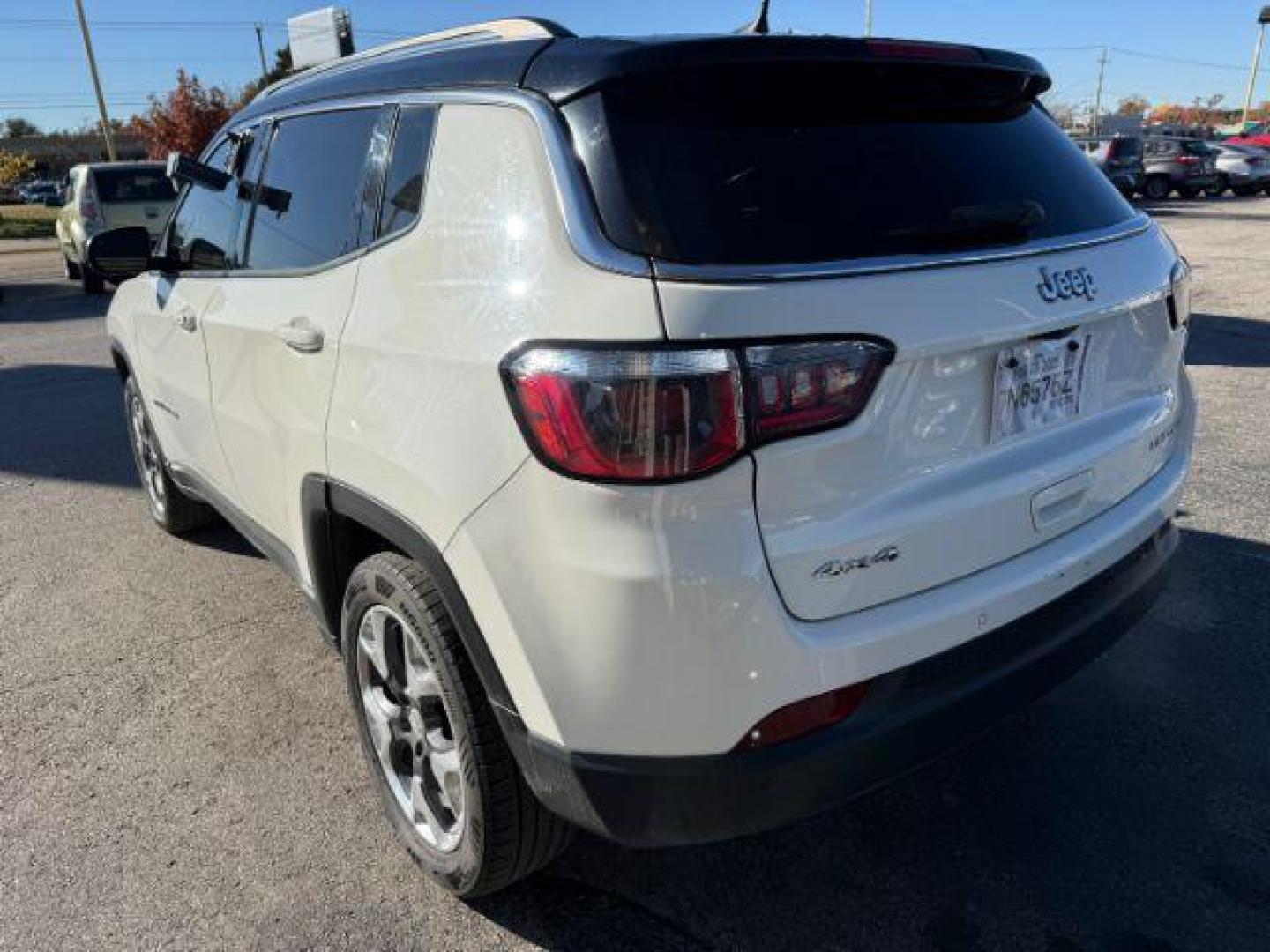 2017 WHITE Jeep Compass Limited 4WD (3C4NJDCB3HT) with an 2.4L L4 DOHC 16V engine, Continuously Variable Transmission transmission, located at 2715 W Pioneer Pkwy, Arlington, TX, 76013, (817) 265-9009, 32.710262, -97.153236 - Photo#8