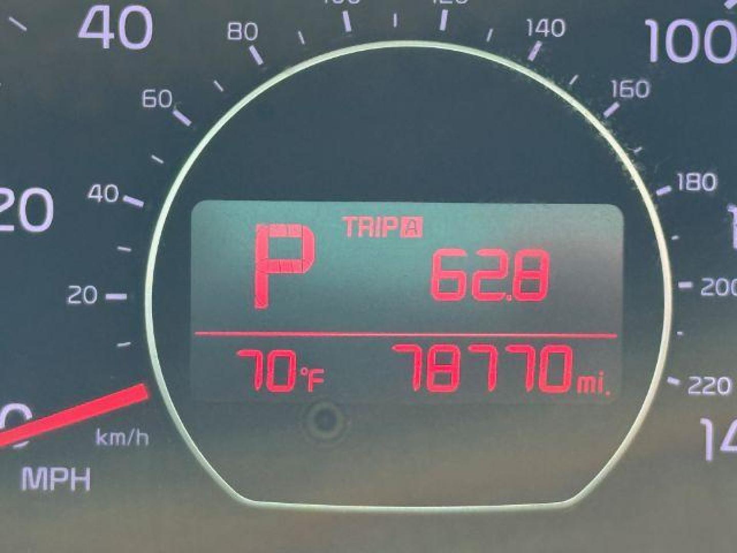2015 WHITE Kia Soul Base (KNDJN2A23F7) with an 1.6L L4 DOHC 16V engine, located at 2715 W Pioneer Pkwy, Arlington, TX, 76013, (817) 265-9009, 32.710262, -97.153236 - Photo#1