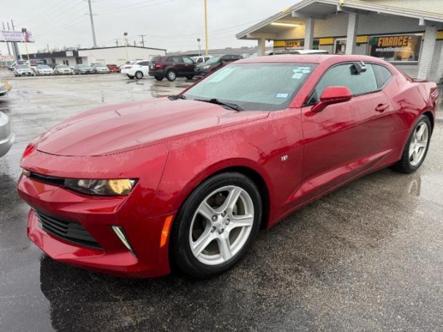2018 RED CHEVROLET CAMARO 1LT (1G1FB1RX6J0) , located at 2715 W Pioneer Pkwy, Arlington, TX, 76013, (817) 265-9009, 32.710262, -97.153236 - Photo#2