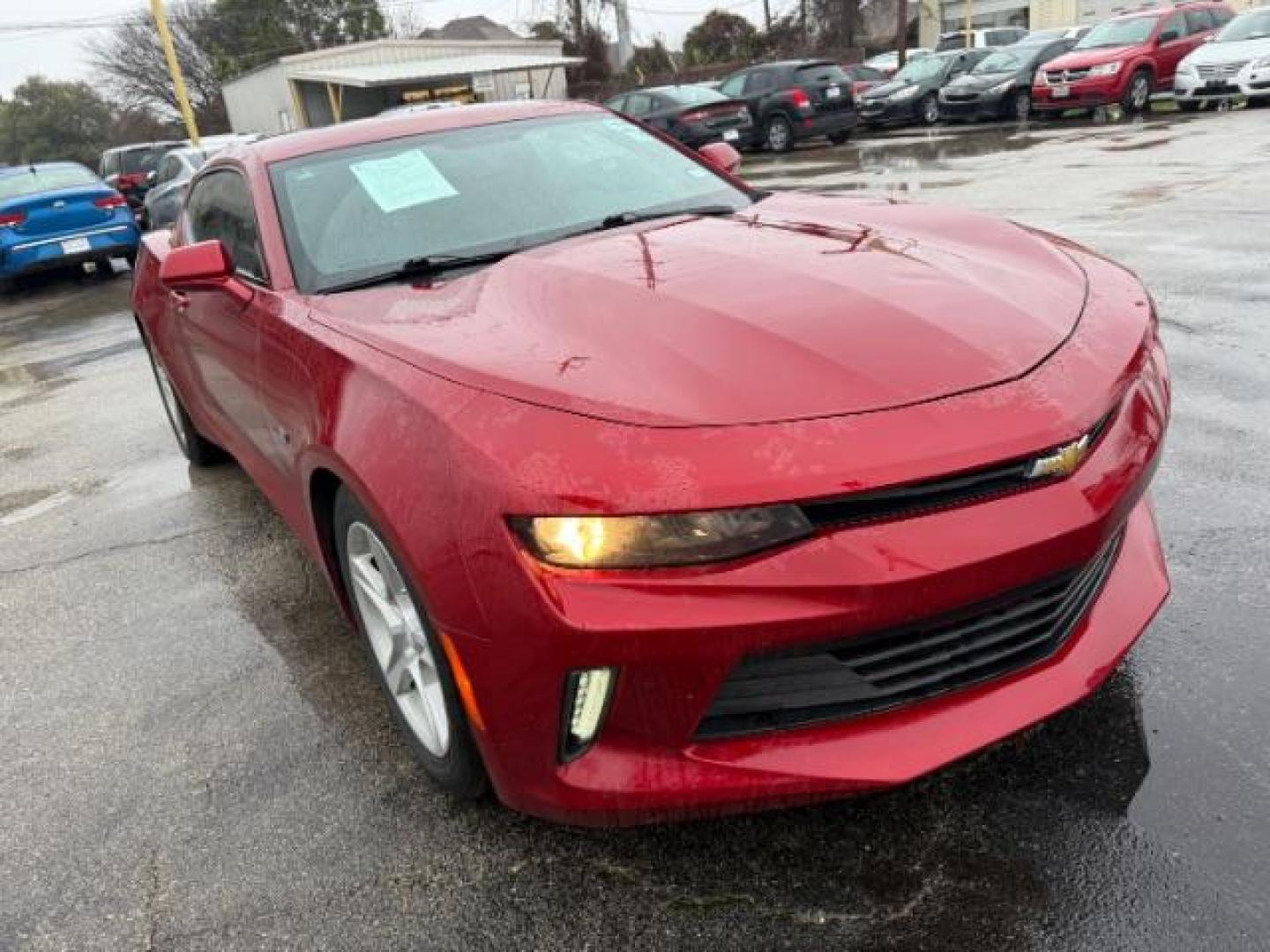 2018 RED CHEVROLET CAMARO 1LT (1G1FB1RX6J0) , located at 2715 W Pioneer Pkwy, Arlington, TX, 76013, (817) 265-9009, 32.710262, -97.153236 - Photo#4