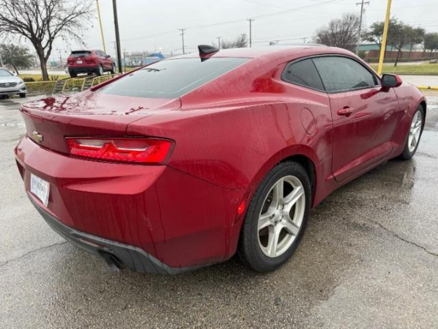 2018 RED CHEVROLET CAMARO 1LT (1G1FB1RX6J0) , located at 2715 W Pioneer Pkwy, Arlington, TX, 76013, (817) 265-9009, 32.710262, -97.153236 - Photo#5