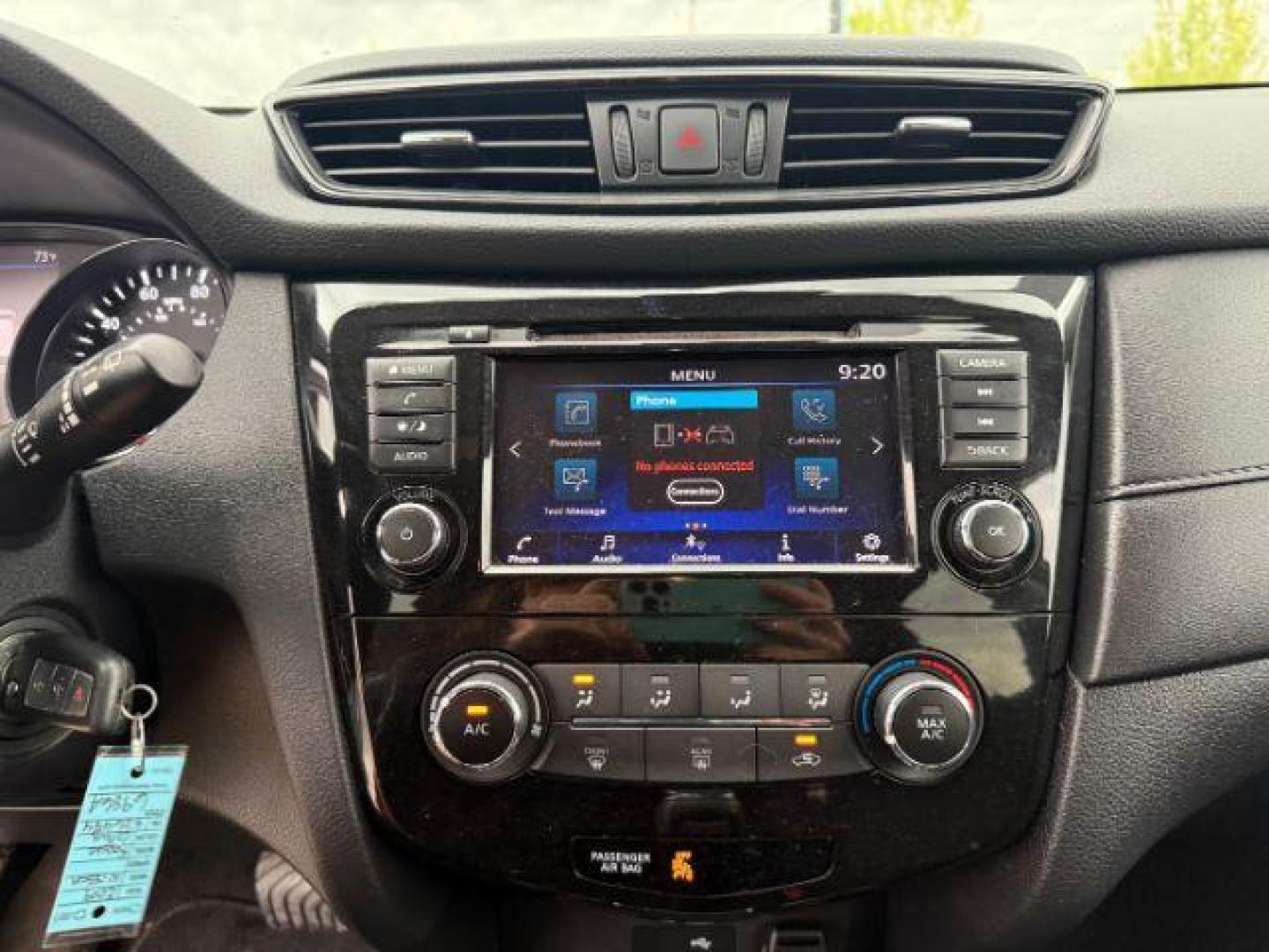 2019 SILVER Nissan Rogue S 2WD (5N1AT2MTXKC) with an 2.5L L4 DOHC 16V engine, Continuously Variable Transmission transmission, located at 2715 W Pioneer Pkwy, Arlington, TX, 76013, (817) 265-9009, 32.710262, -97.153236 - Photo#36
