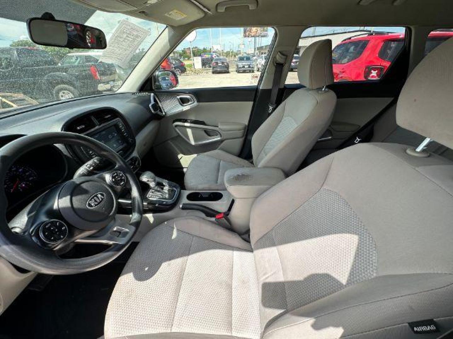 2020 BLACK KIA SOUL LX (KNDJ23AU0L7) , located at 2715 W Pioneer Pkwy, Arlington, TX, 76013, (817) 265-9009, 32.710262, -97.153236 - Photo#14
